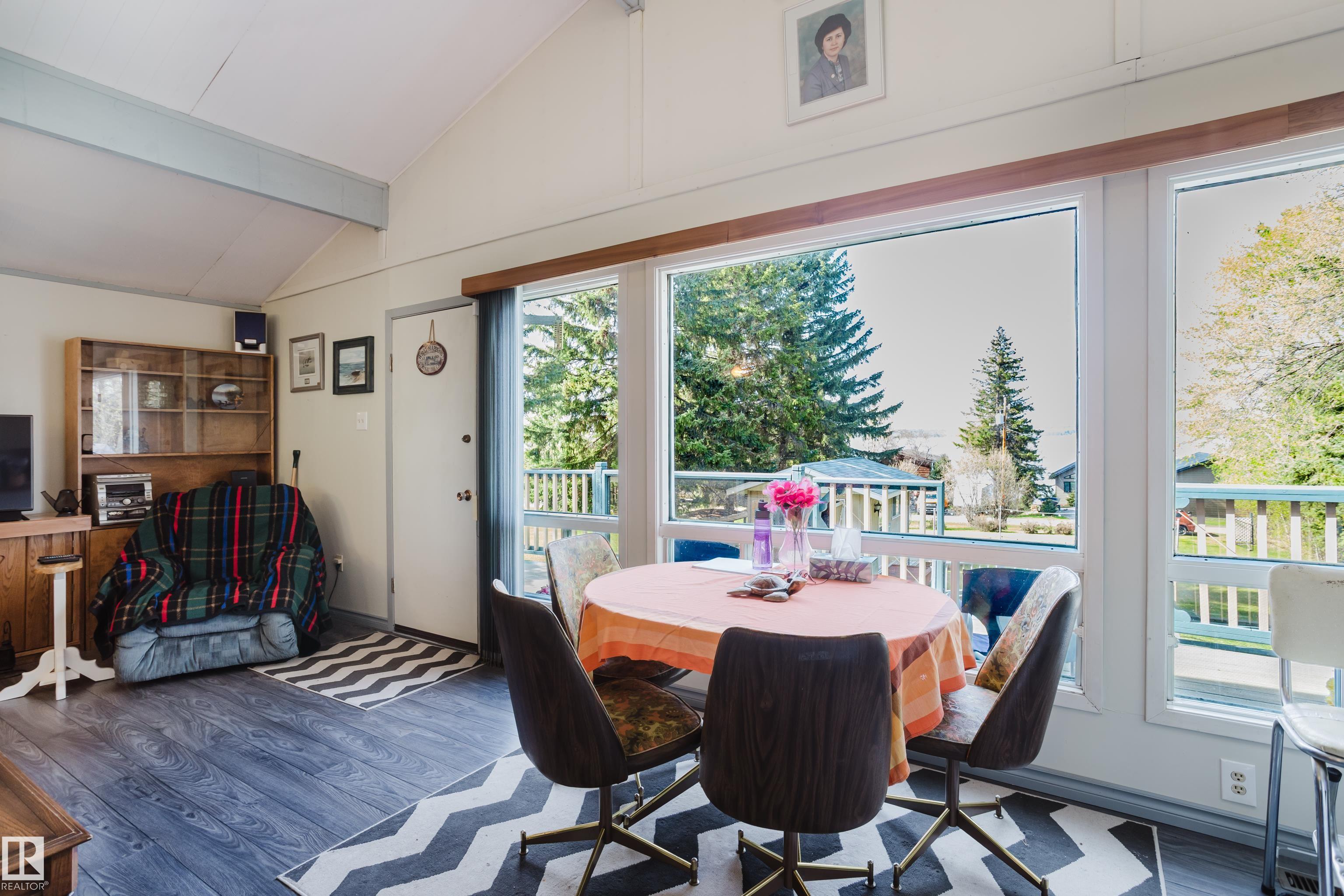 Photo 11 at 49 - 52515 Rge Road 52, Sundance Meadows, Rural Parkland County