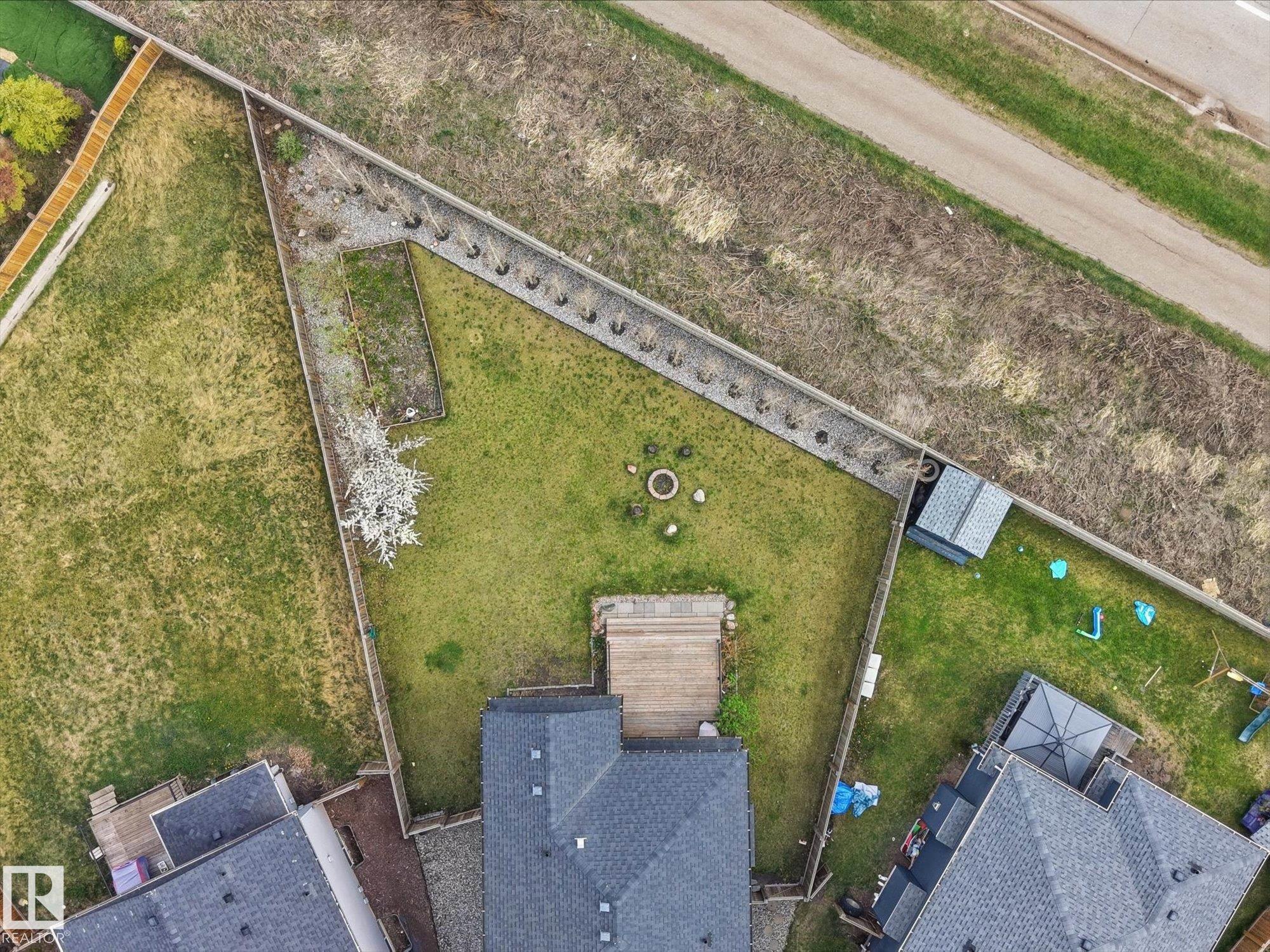 https://zimg.paragon.ice.com/ParagonImages/Property/PM/RAE/225400749/43/0/0/8d719a171155e83084cb6cb07a3926e4/1/6073db7379270f2cfa3eb1afa5808b29/225400749-23e7f07a-ac9b-4d5a-a57a-305f4dbac12a.JPG