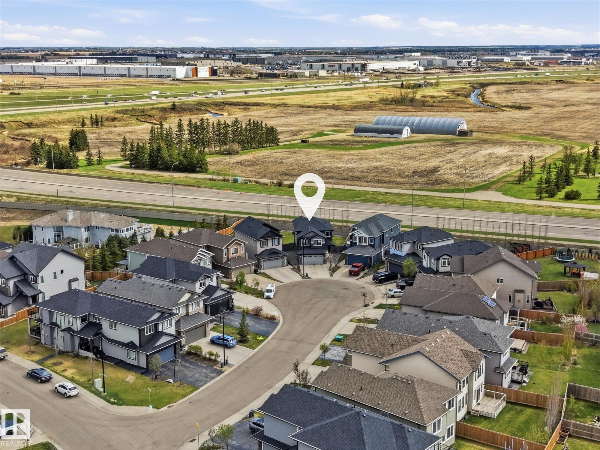 https://zimg.paragon.ice.com/ParagonImages/Property/PM/RAE/225400749/51/0/0/8452d83f4ff47ebb235901bacad6040d/1/6073db7379270f2cfa3eb1afa5808b29/225400749-47b7b08e-b09d-4a9c-8e60-5cd706d429cc.JPG