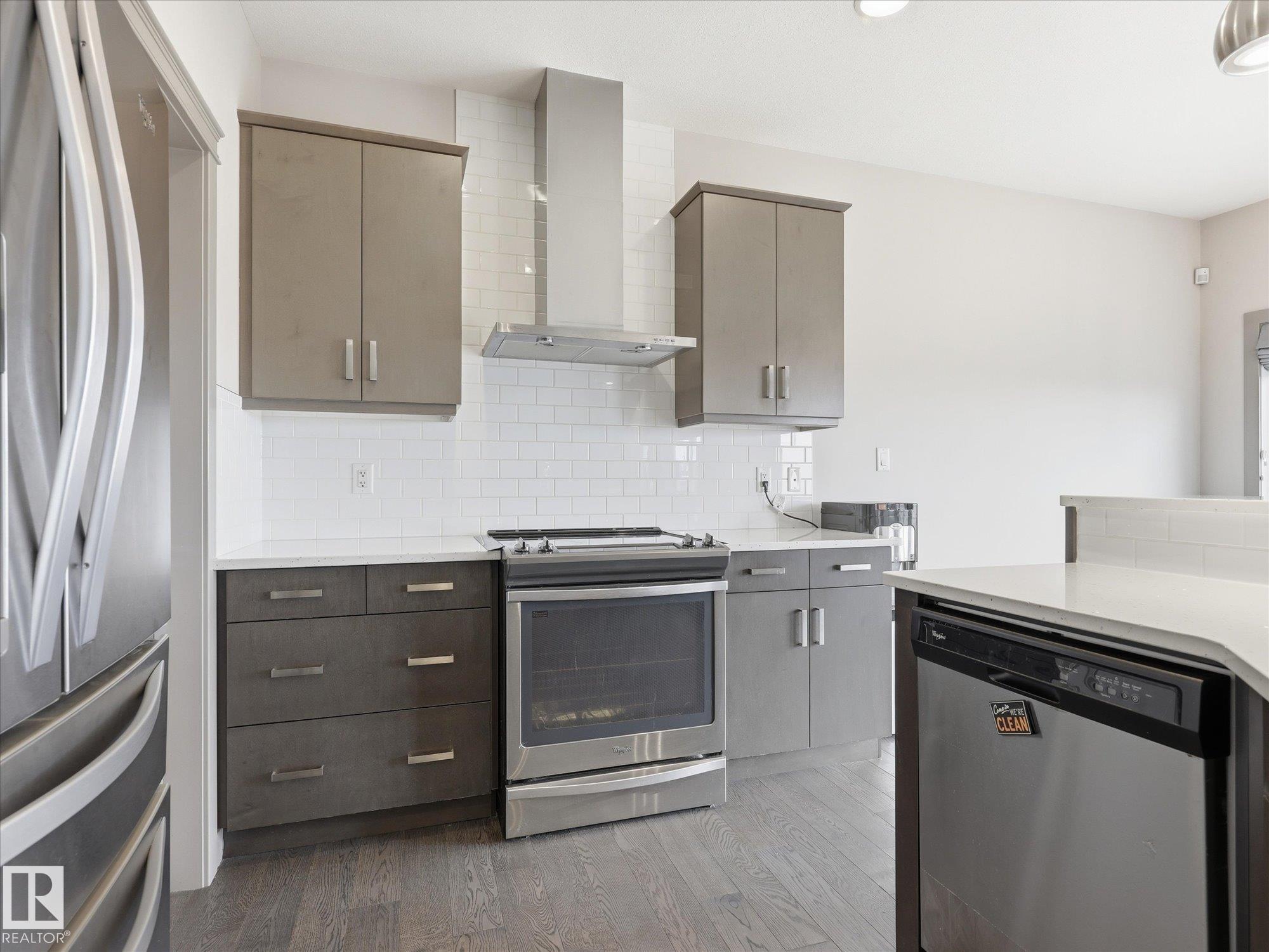https://zimg.paragon.ice.com/ParagonImages/Property/PM/RAE/225400749/7/0/0/b9398ba5044ab8e7b797891b8ae220b6/1/6073db7379270f2cfa3eb1afa5808b29/225400749-8413734b-5c7b-4fa6-999f-f9aa79a5b802.JPG