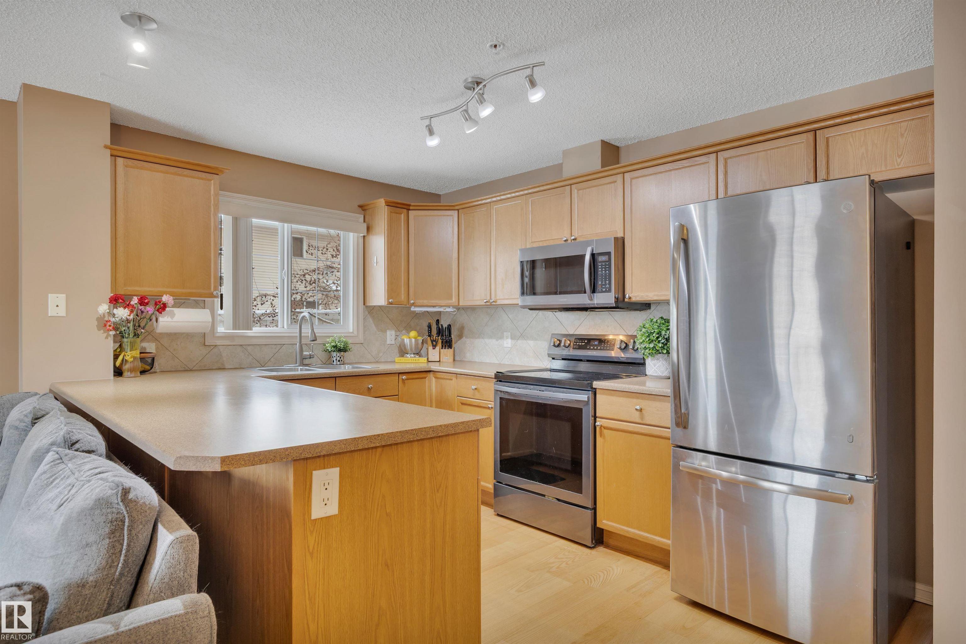 Photo 6 at 101 - 4407 23 Street NW, Larkspur, Edmonton