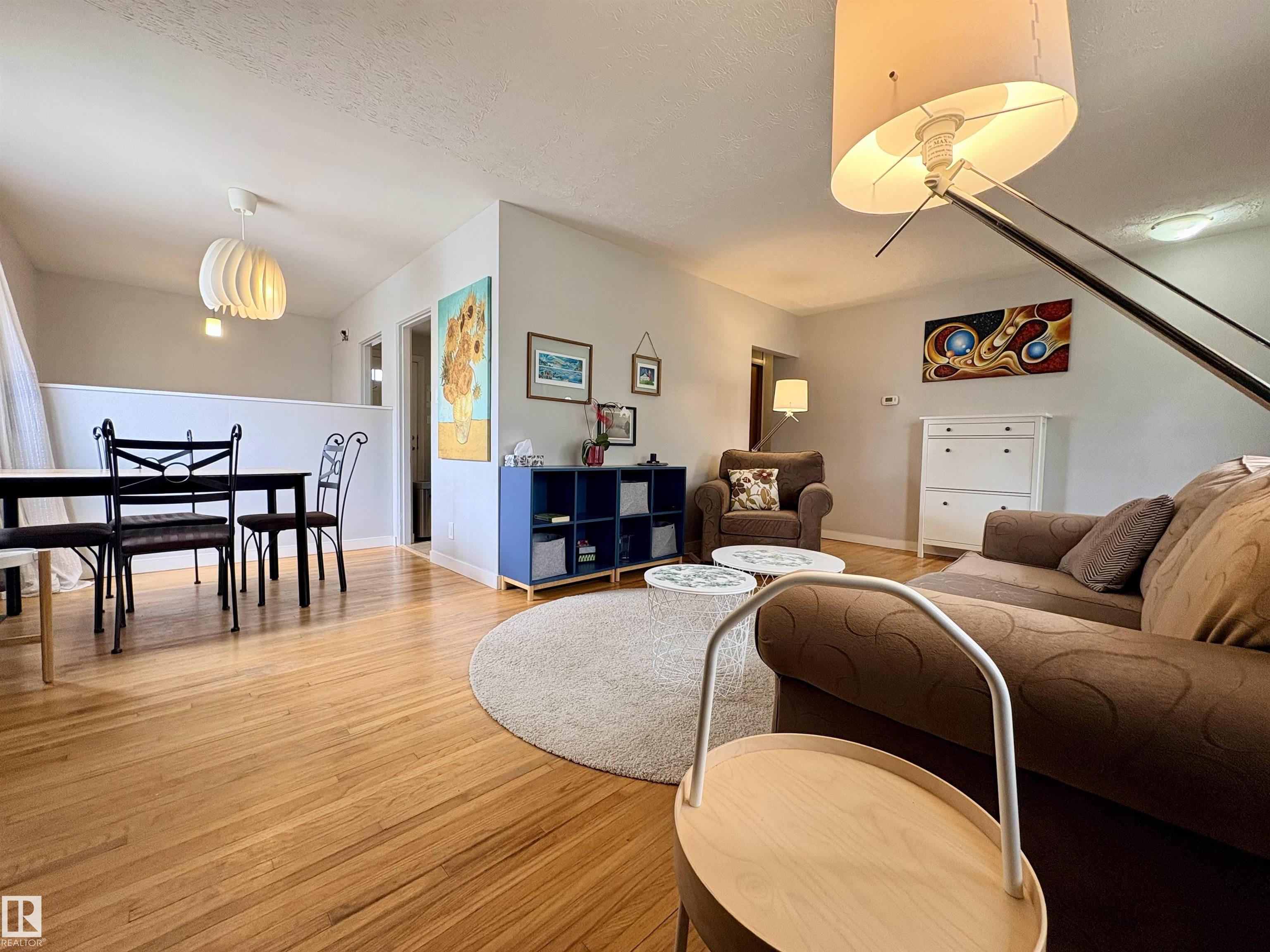 https://zimg.paragon.ice.com/ParagonImages/Property/PM/RAE/225400754/6/0/0/bf4f8c2495cdc0853e5b2dba73b207ab/1/0f2001fc7a775f2a1be38c30c5d88dfe/225400754-6226b8f8-0e43-4efc-8446-d20fbc3009f3.JPG