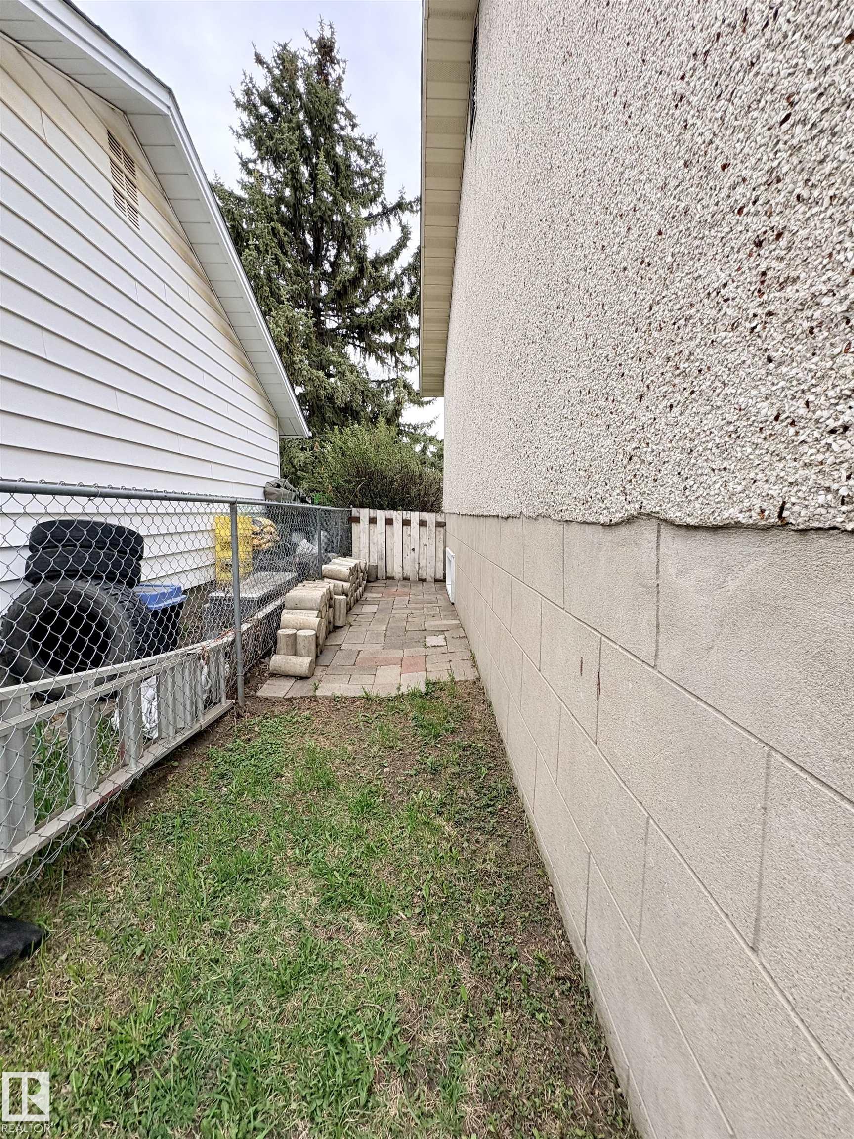 https://zimg.paragon.ice.com/ParagonImages/Property/PM/RAE/225400754/62/0/0/927eb5de231beae2ff07a30ad723ca57/1/0f2001fc7a775f2a1be38c30c5d88dfe/225400754-5fb820a0-6a1f-42b0-97f6-6478498485a4.JPG