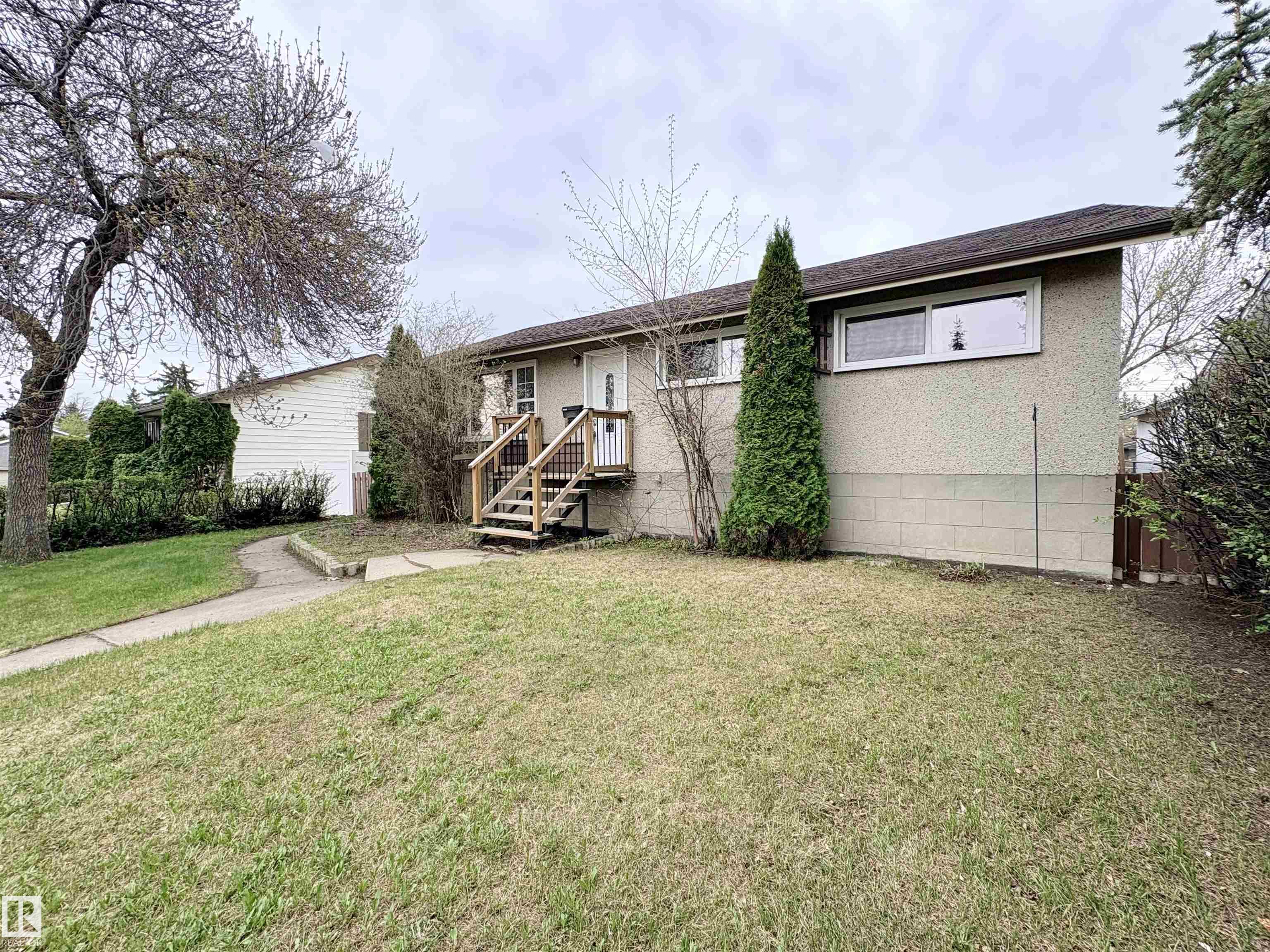 https://zimg.paragon.ice.com/ParagonImages/Property/PM/RAE/225400754/64/0/0/4d1bd927db35921274759b7b6e49e4cf/1/0f2001fc7a775f2a1be38c30c5d88dfe/225400754-5b598f52-4253-41db-b2b1-6a06f0d6e95d.JPG