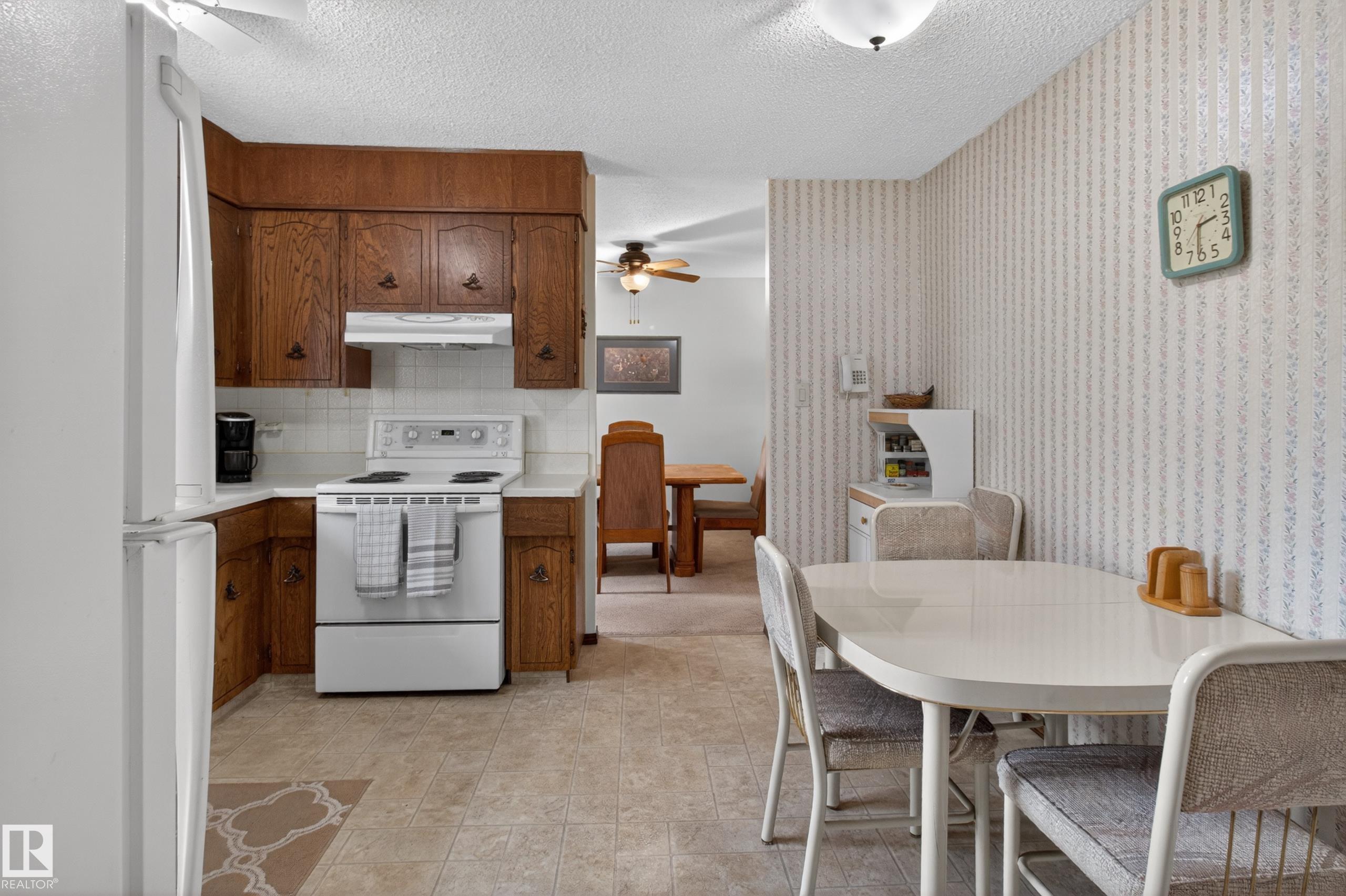 Photo 14 at 14 Gillingham Crescent, Glen Allan, Sherwood Park