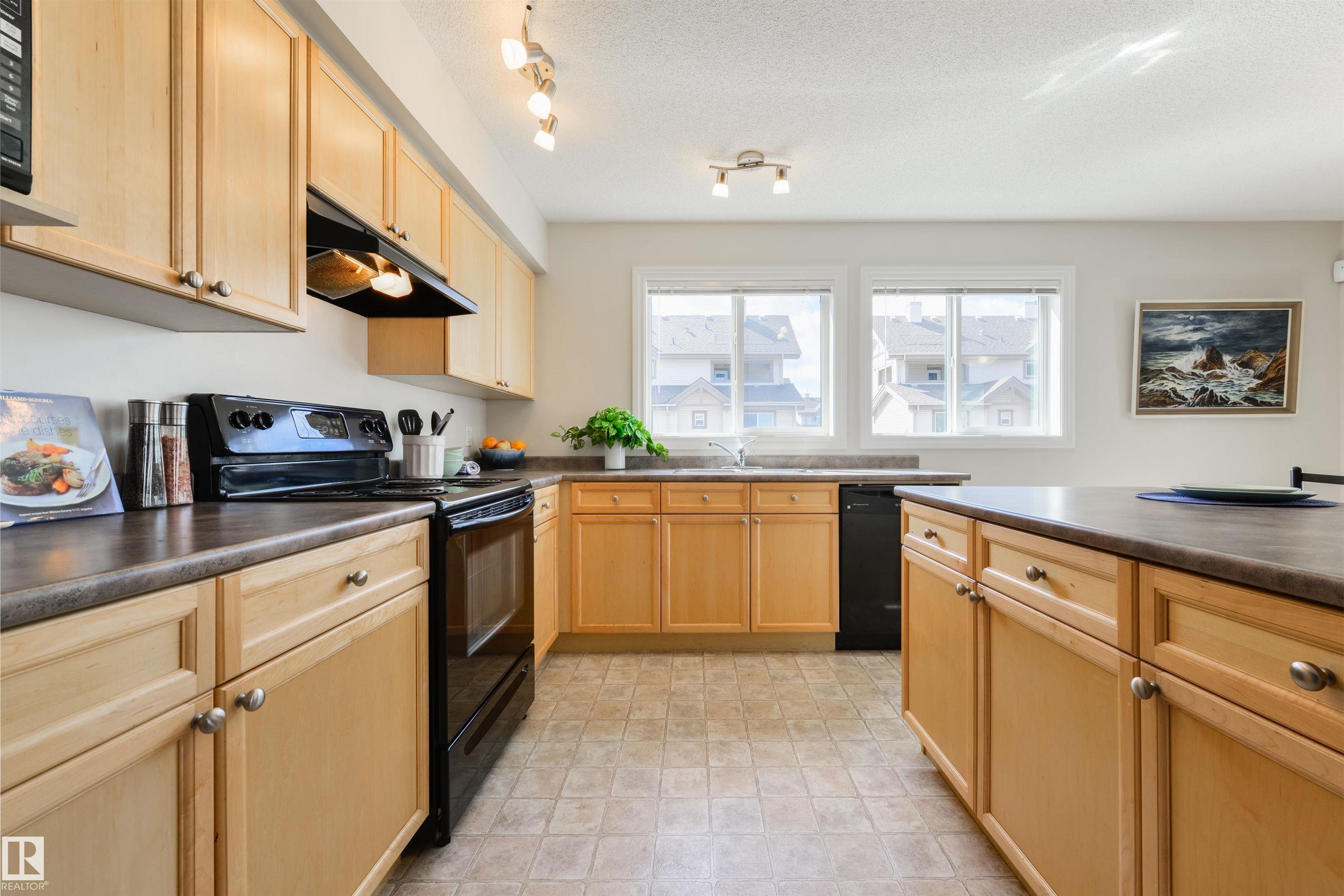 Photo 15 at 67 - 12050 17 Avenue SW, Rutherford, Edmonton