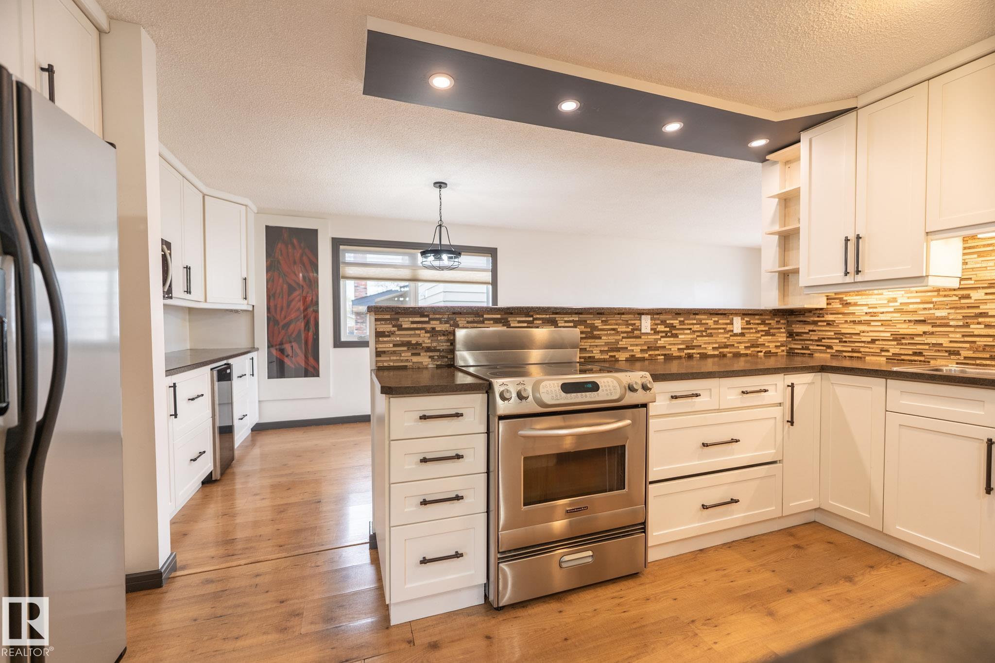 Photo 17 at 8111 187 Street NW, Aldergrove, Edmonton