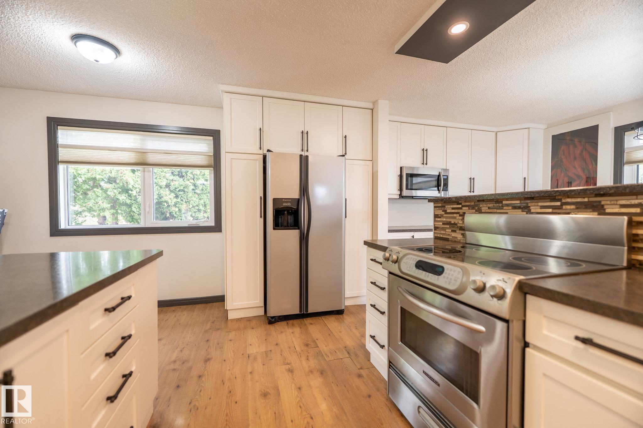 Photo 18 at 8111 187 Street NW, Aldergrove, Edmonton