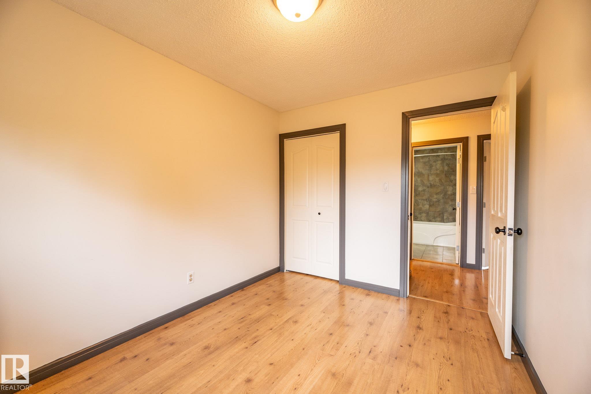 https://zimg.paragon.ice.com/ParagonImages/Property/PM/RAE/225400761/36/0/0/b49d7ba43a04ac454c0272fc37c50f76/1/9d4a65ef94093aebe6c6a41033ca47f4/225400761-dc3f3680-19e9-4391-abce-ad958a980659.JPG