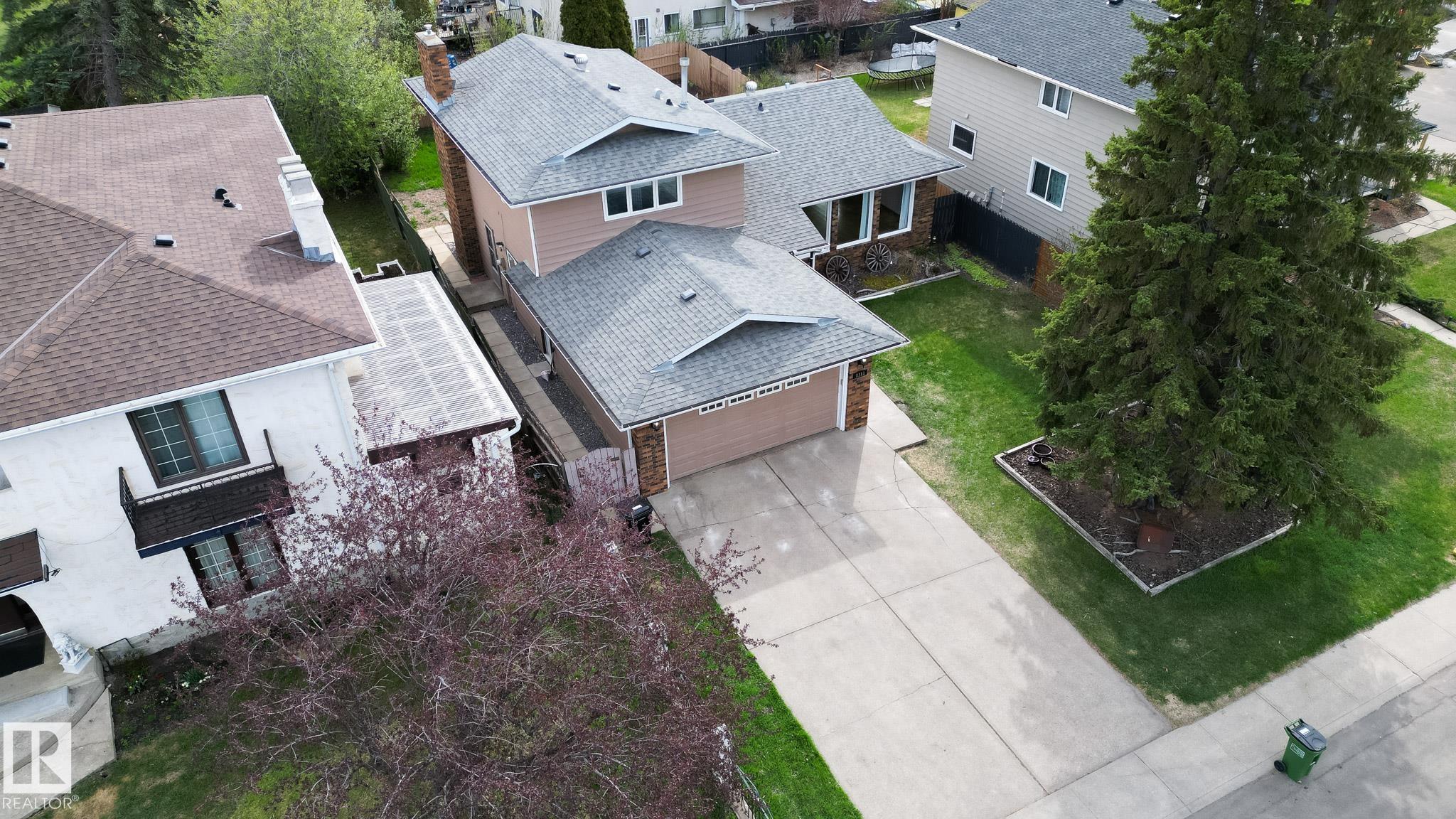 https://zimg.paragon.ice.com/ParagonImages/Property/PM/RAE/225400761/62/0/0/ce2c638161f4c3bbcec97ad55f35b9b7/1/9d4a65ef94093aebe6c6a41033ca47f4/225400761-0a2c18dc-646c-415a-bdb0-d36c6ab081b3.JPG