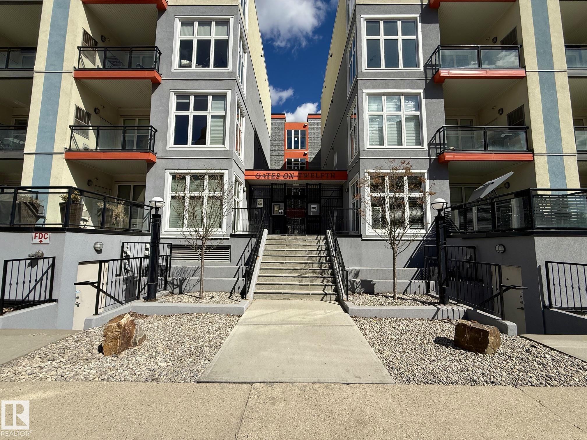 417 - 10147 112 Street NW, Wîhkwêntôwin, Edmonton