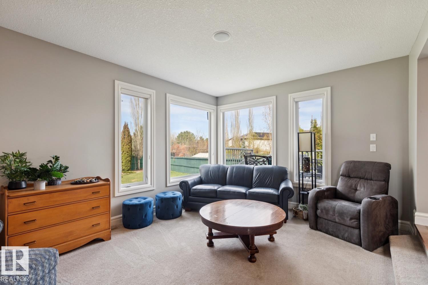 https://zimg.paragon.ice.com/ParagonImages/Property/PM/RAE/225400768/11/0/0/7867080b1863edbe396ebe37a4409811/1/a41b5056a0f96df424c3863607715980/225400768-cdf52aaa-d18c-4769-8679-67f160a51138.JPG