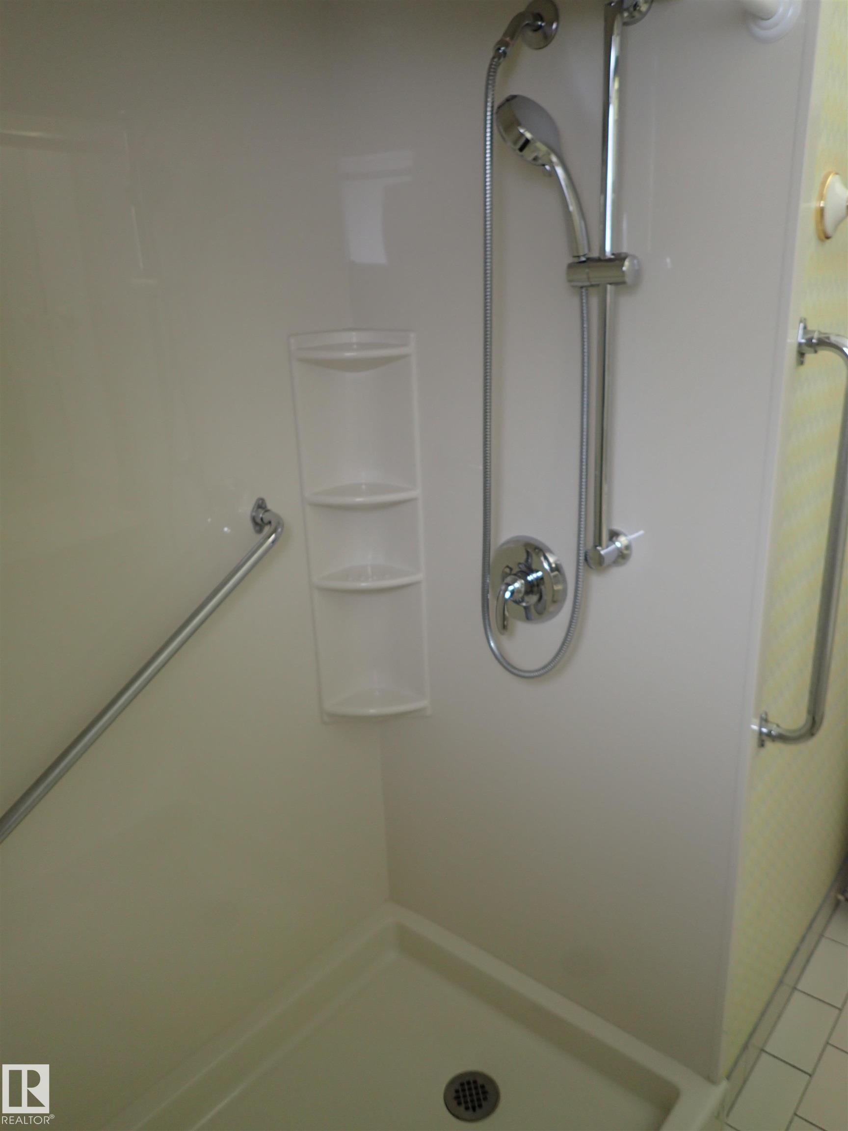 Photo 18 at 9126 117 Street NW, Windsor Park, Edmonton