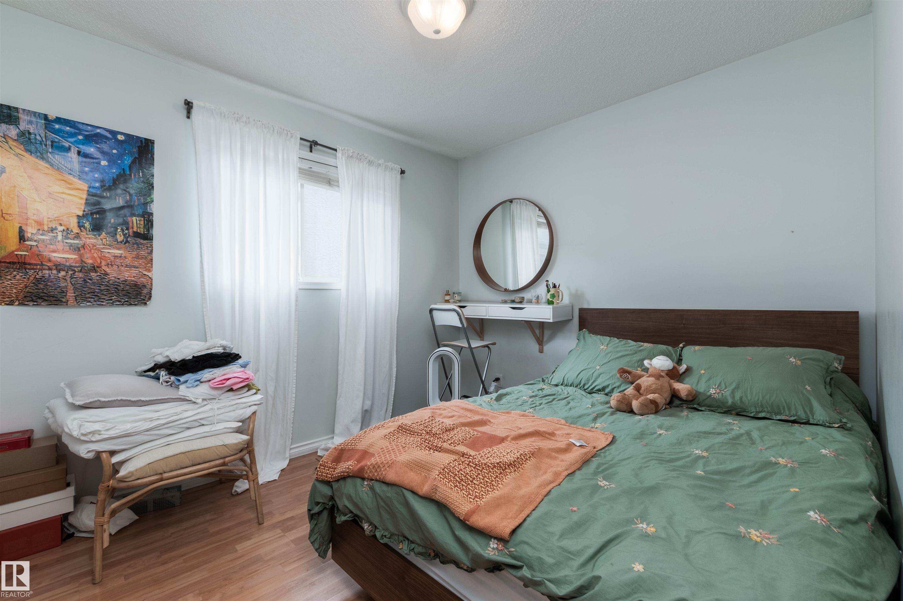 Photo 19 at 208 Rainbow Crescent, Regency Park, Sherwood Park