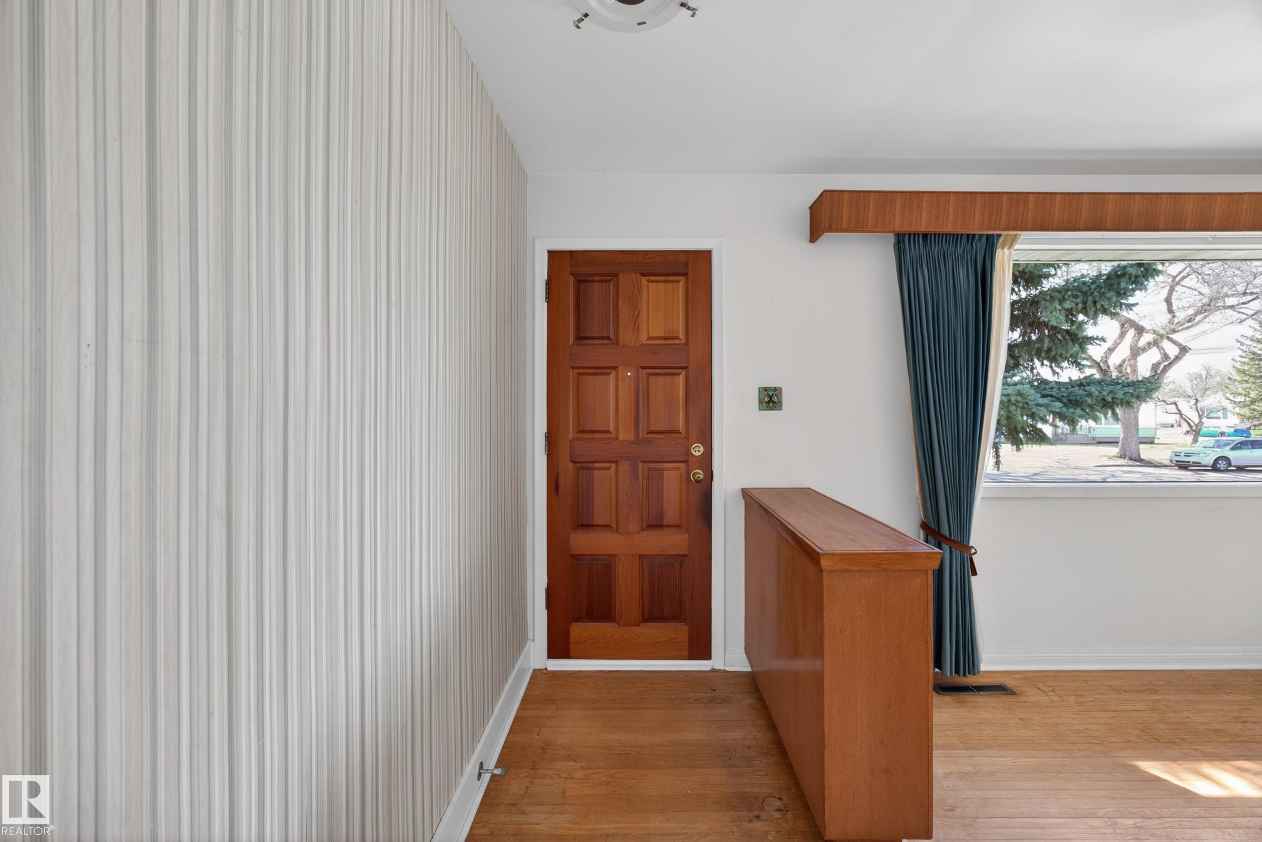 3434 120 Avenue NW, Beacon Heights, Edmonton