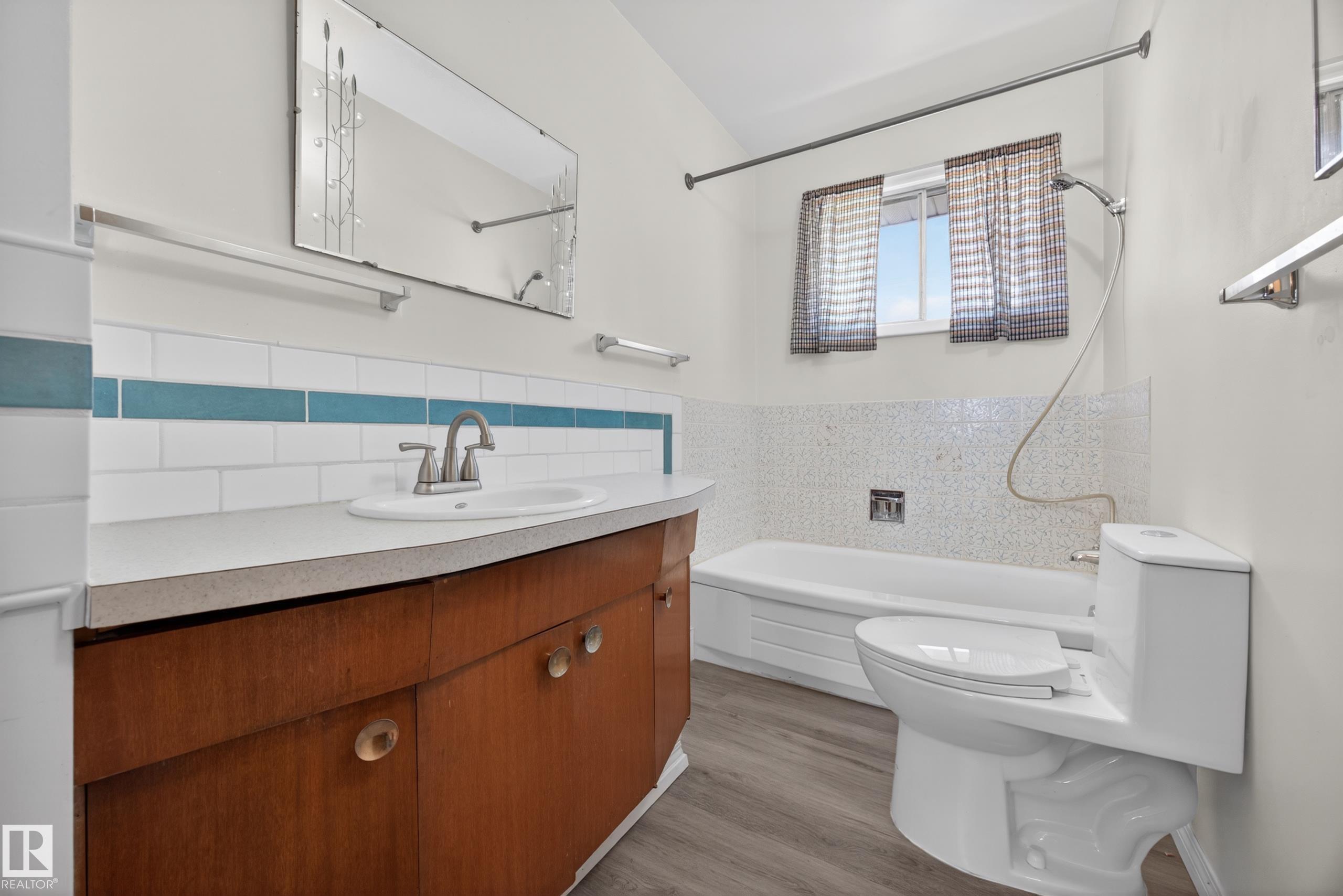 Photo 20 at 3434 120 Avenue NW, Beacon Heights, Edmonton