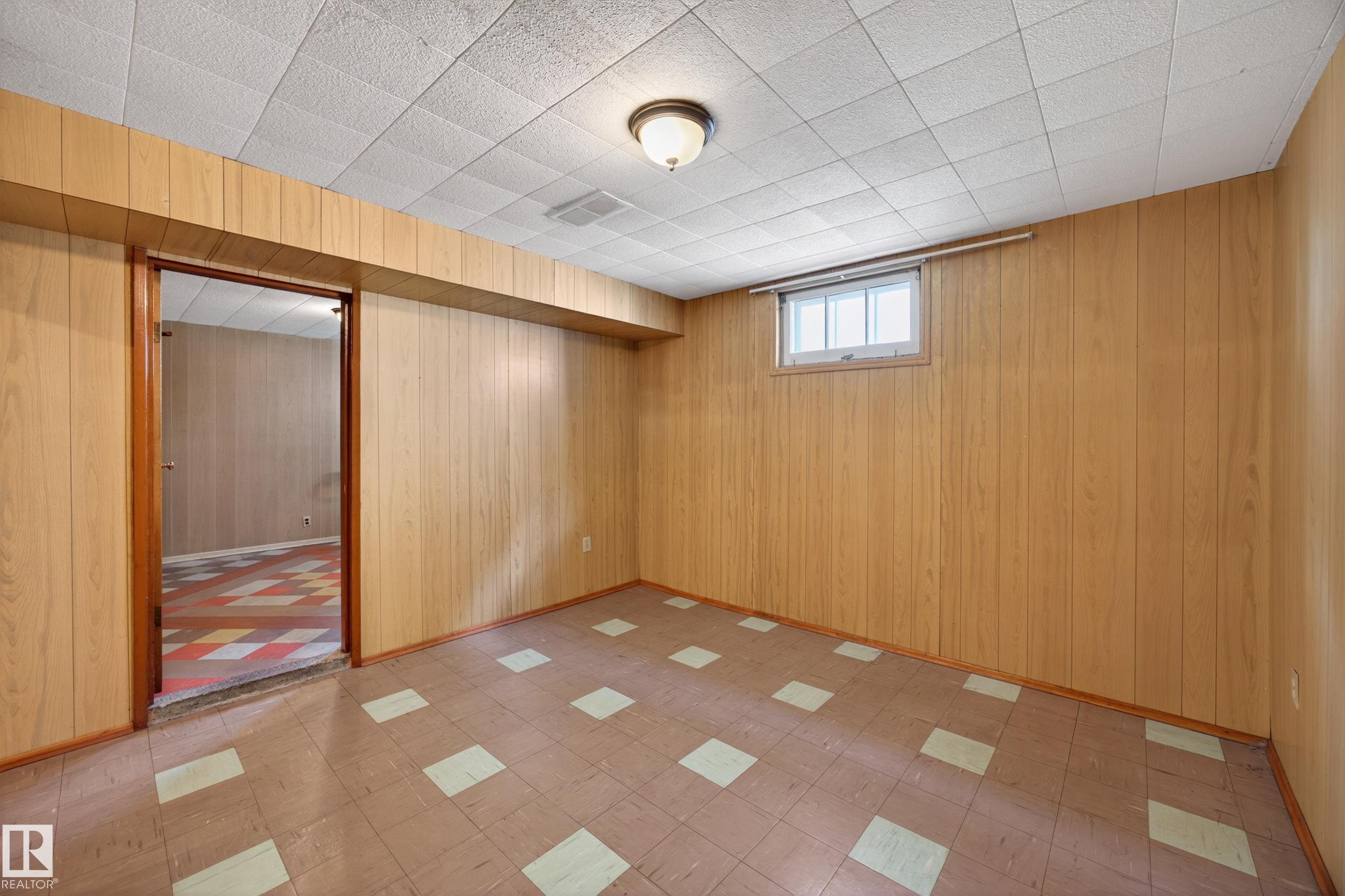 Photo 32 at 3434 120 Avenue NW, Beacon Heights, Edmonton