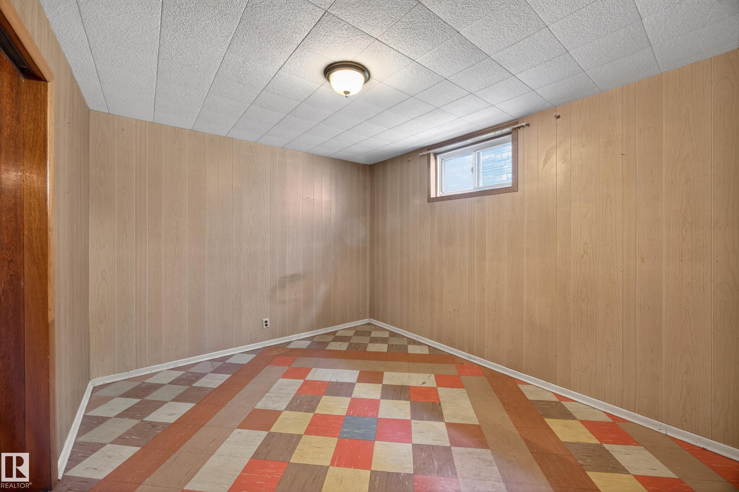 Photo 33 at 3434 120 Avenue NW, Beacon Heights, Edmonton