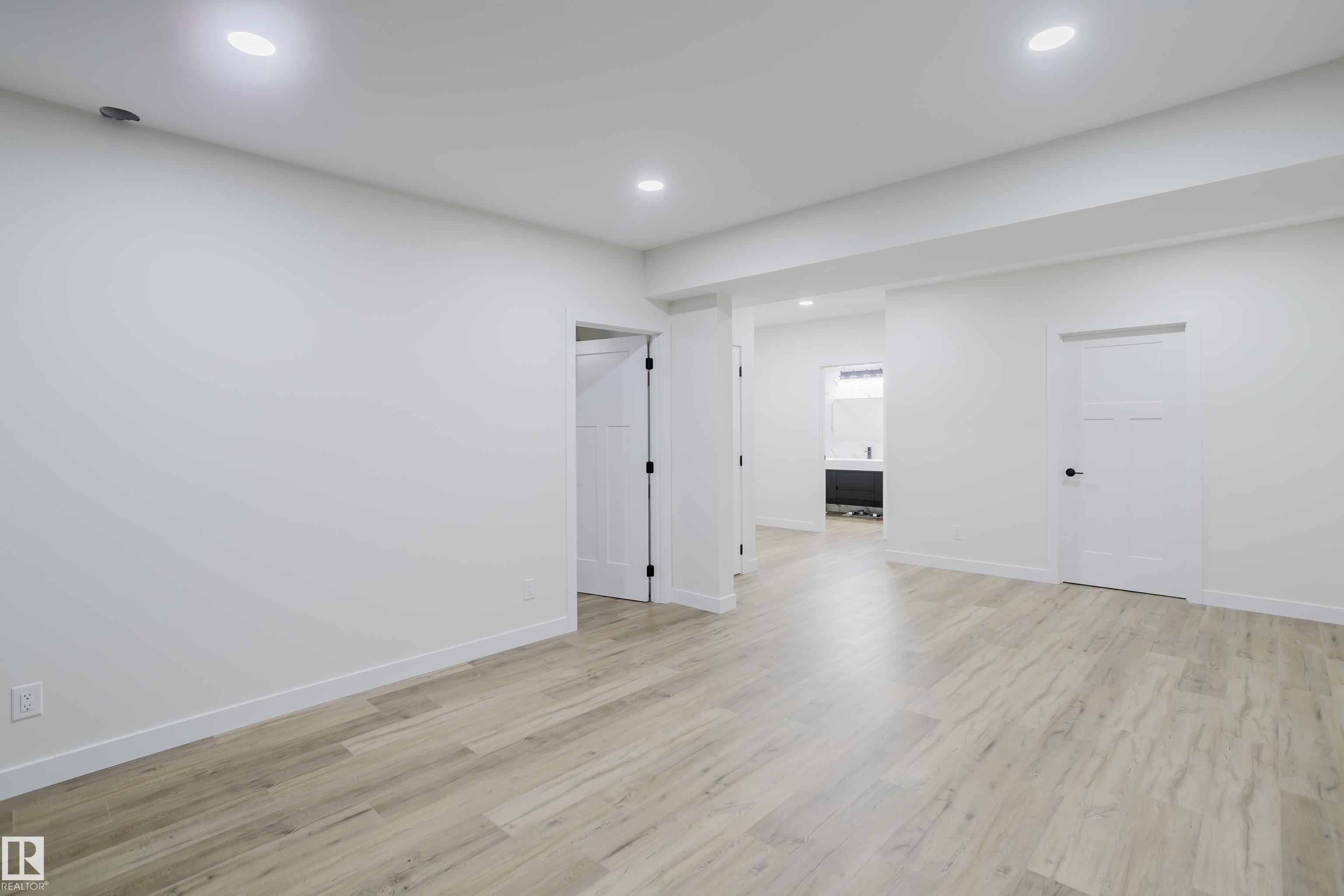 https://zimg.paragon.ice.com/ParagonImages/Property/PM/RAE/225400789/34/0/0/50bf61ae80e223da07bf4d76e24baf64/1/2cb1abb403b3ed6252c3dceed0c23a58/225400789-BF95F754-6A79-4D4A-8971-5C79F020ACA3.JPG