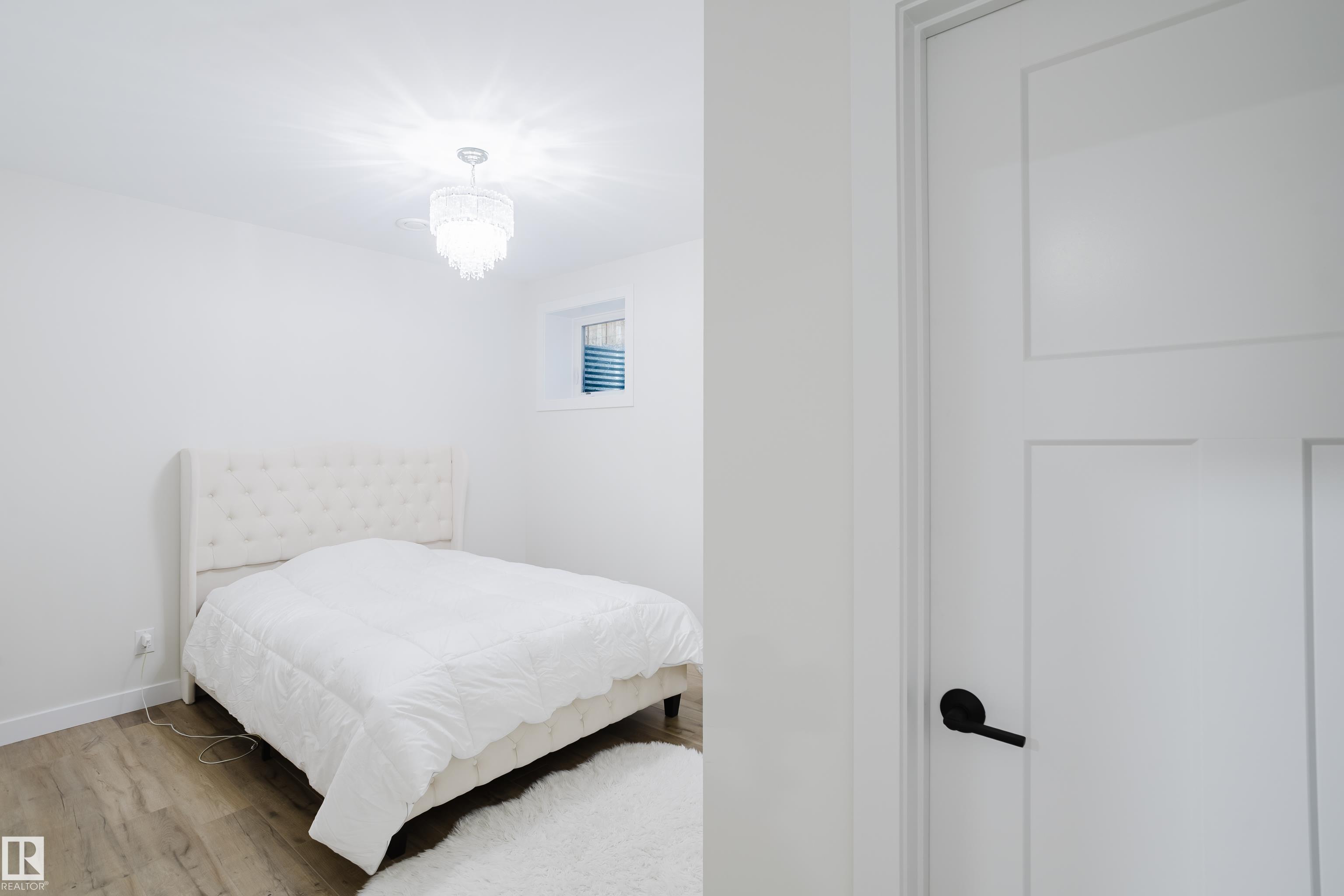 https://zimg.paragon.ice.com/ParagonImages/Property/PM/RAE/225400789/35/0/0/3544e67d07b663604d8f80e19af5dec0/1/2cb1abb403b3ed6252c3dceed0c23a58/225400789-EE18DA6A-66FF-4676-8EB1-423569851DC6.JPG