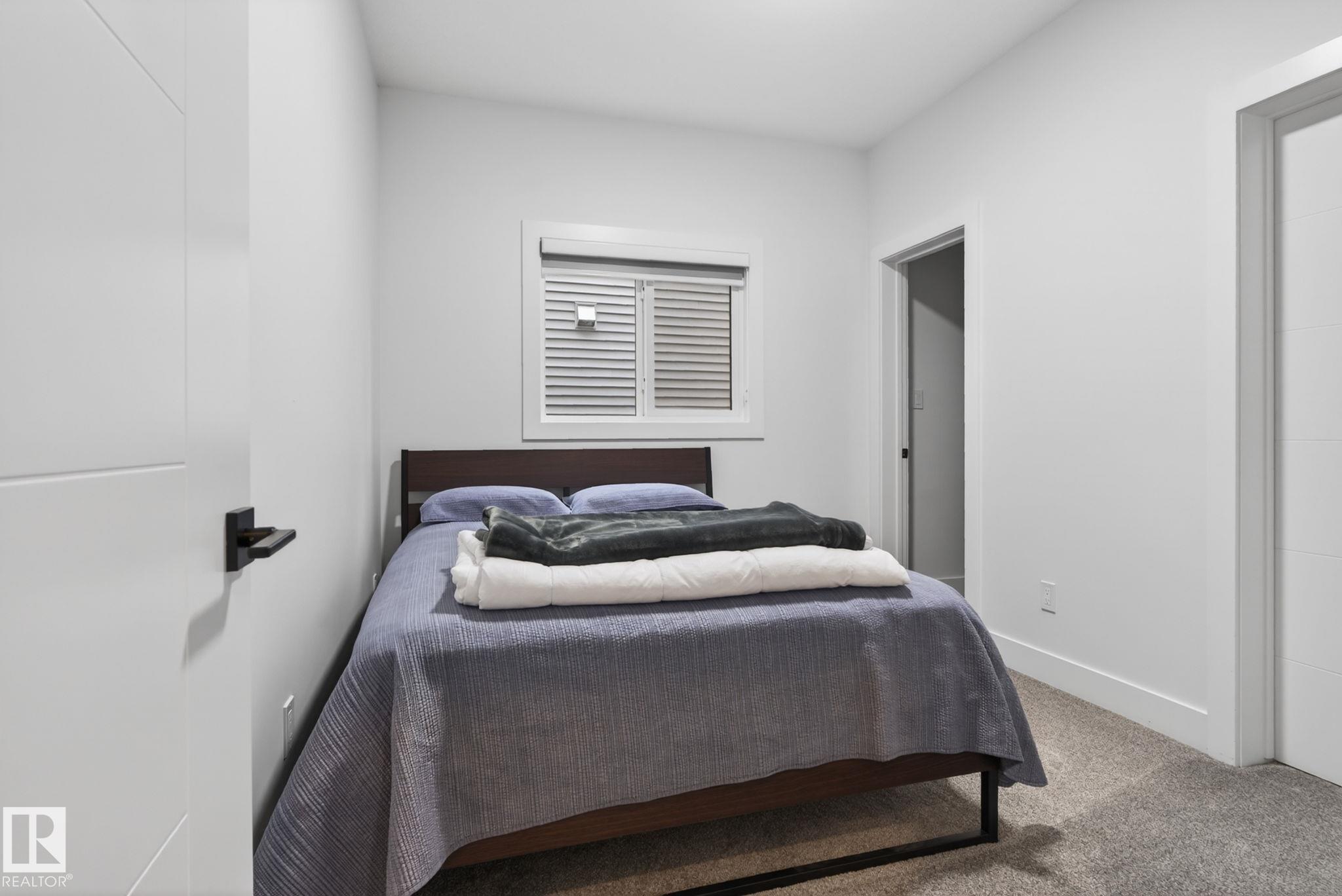 https://zimg.paragon.ice.com/ParagonImages/Property/PM/RAE/225400797/11/0/0/0f188b26d5df16e1c070e6e1d548a26e/1/40e6e60fafc683e7d091d3535d517429/225400797-ae532ef4-cb25-443e-8bce-9c6bfadbdfb8.JPG