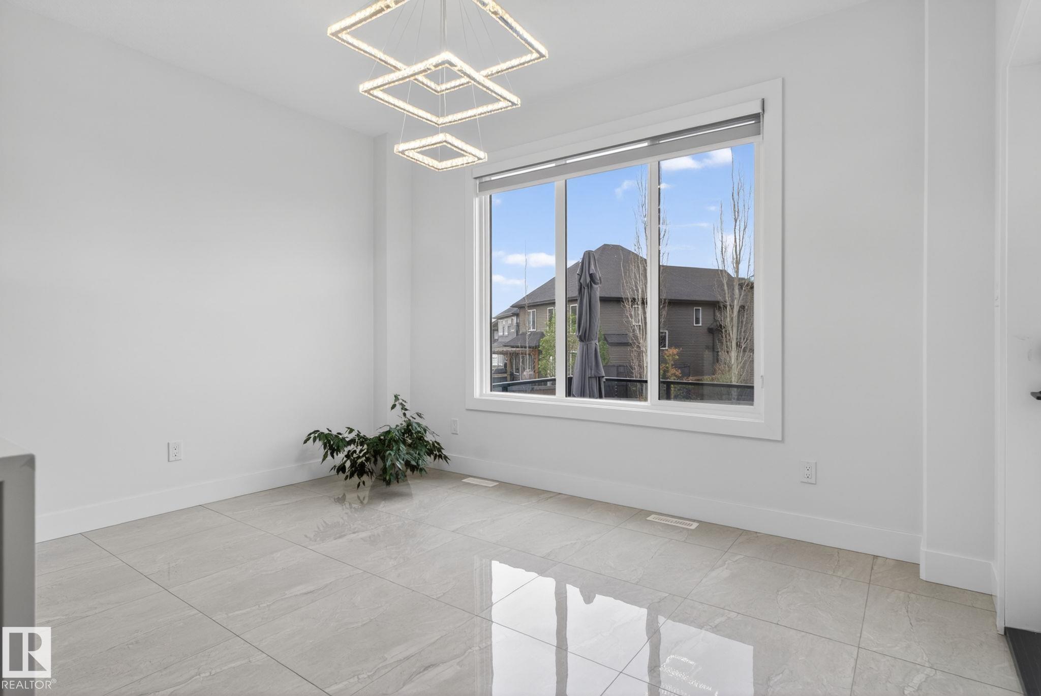 https://zimg.paragon.ice.com/ParagonImages/Property/PM/RAE/225400797/25/0/0/cee52f4f2b5eea1aec4b024cb6599aef/1/40e6e60fafc683e7d091d3535d517429/225400797-d26ed643-fc54-45d0-ac31-5a23c4674c90.JPG