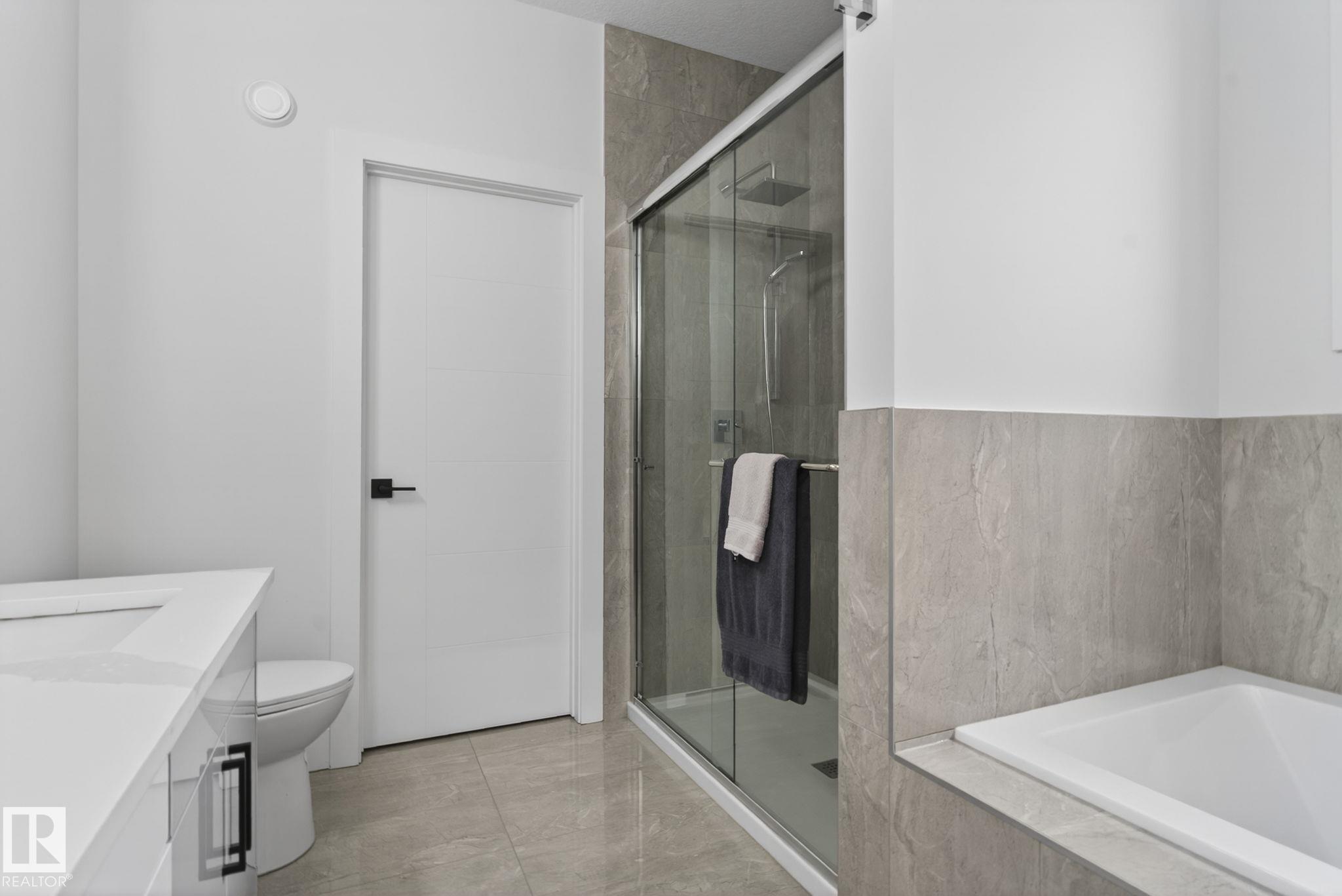 https://zimg.paragon.ice.com/ParagonImages/Property/PM/RAE/225400797/38/0/0/9e3bb026e993c23cf196b121c747917e/1/40e6e60fafc683e7d091d3535d517429/225400797-b610be69-7eda-4022-a639-fdf9b76e4687.JPG