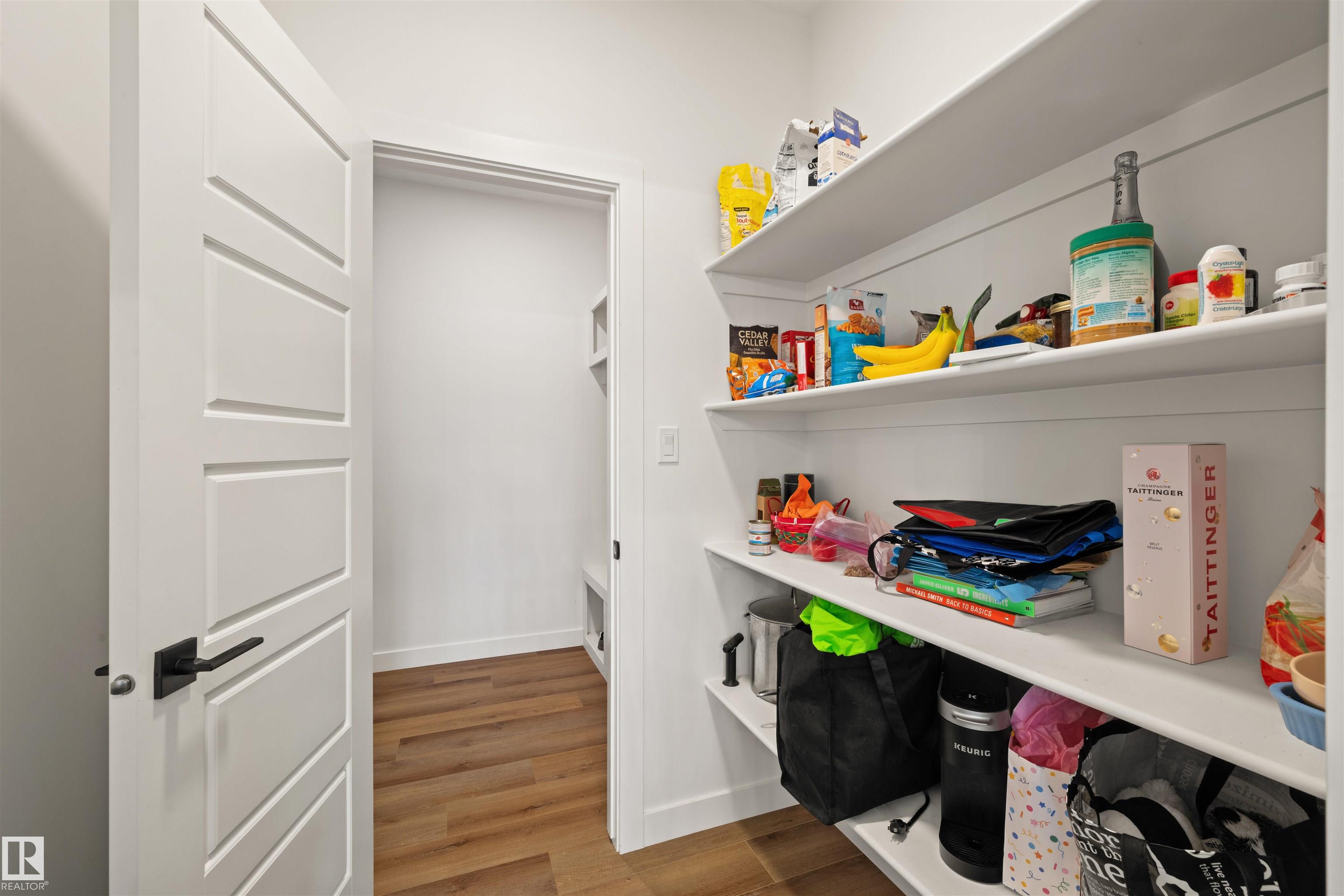 https://zimg.paragon.ice.com/ParagonImages/Property/PM/RAE/225400799/18/0/0/083bda6c13bb5045ca73ebcc6e2c3e97/1/6cba6dda78777fa0e7f0fd56153a475c/225400799-aa82565d-360c-4371-acfa-7de325278457.JPG
