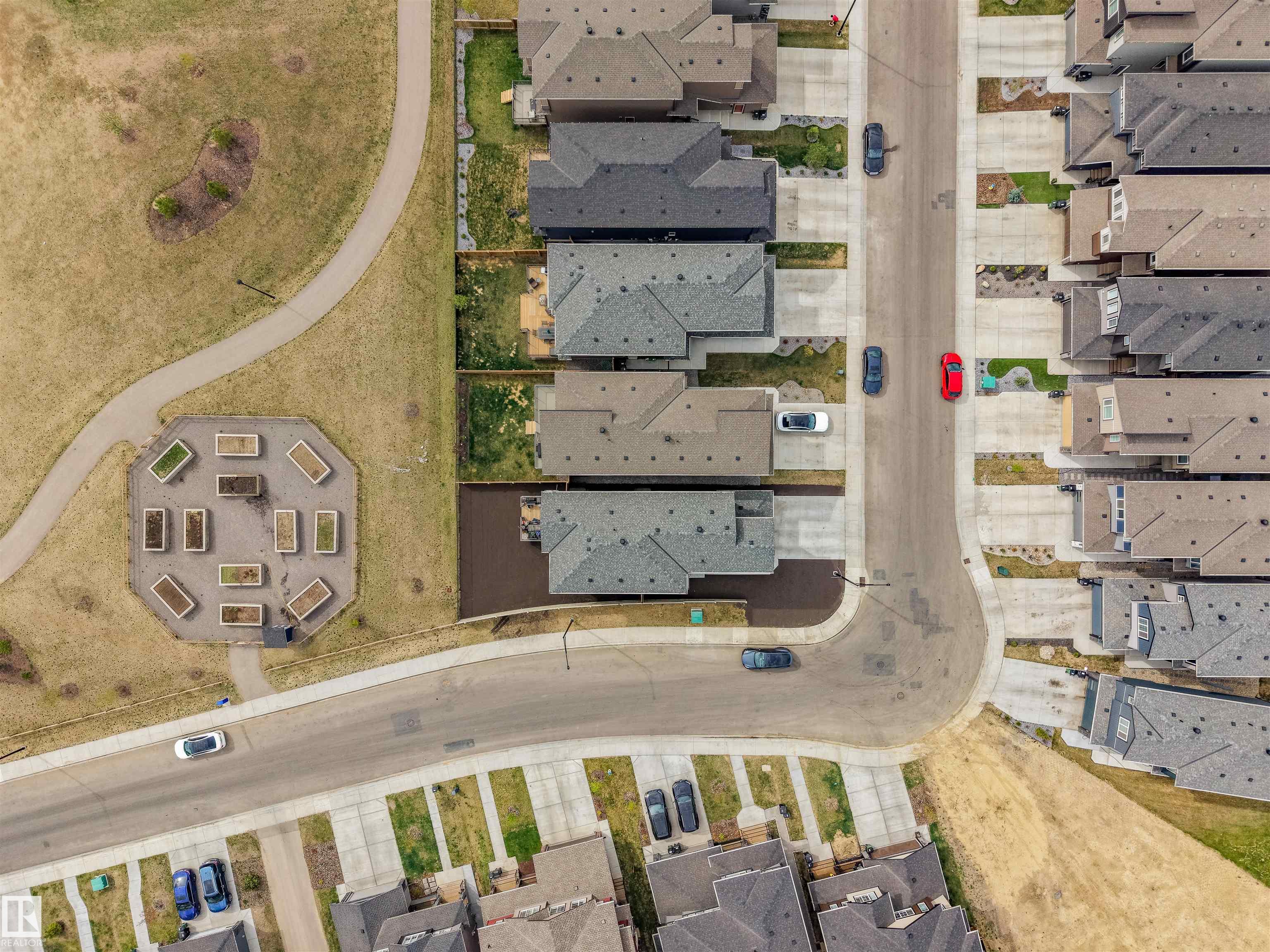 https://zimg.paragon.ice.com/ParagonImages/Property/PM/RAE/225400799/37/0/0/a018b112a44a28d32787719ffcd60835/1/6cba6dda78777fa0e7f0fd56153a475c/225400799-2b4df384-3ed2-4ced-918a-dcab001e83f7.JPG
