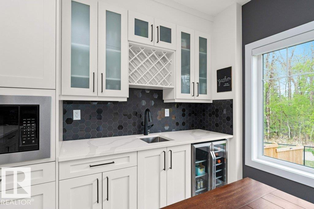 https://zimg.paragon.ice.com/ParagonImages/Property/PM/RAE/225400805/11/0/0/8306f5223b520b0a5277f4cee019ad26/1/10e248b195b053d2a2ffd5a03dfe5a11/225400805-9f37cda7-3541-452d-b402-d35e85f01f85.JPG