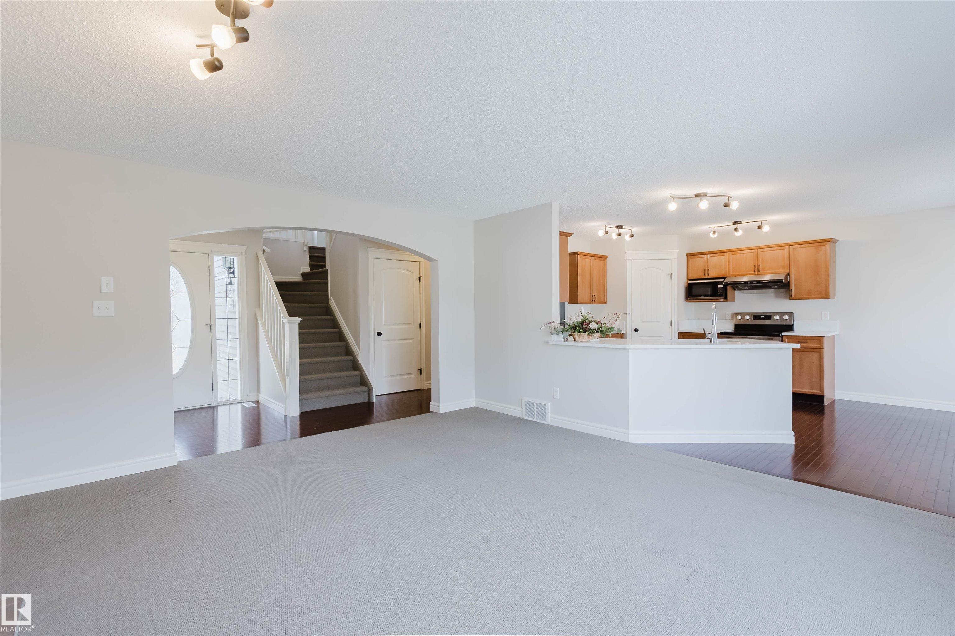 Photo 8 at 1140 115 Street SW, Rutherford, Edmonton