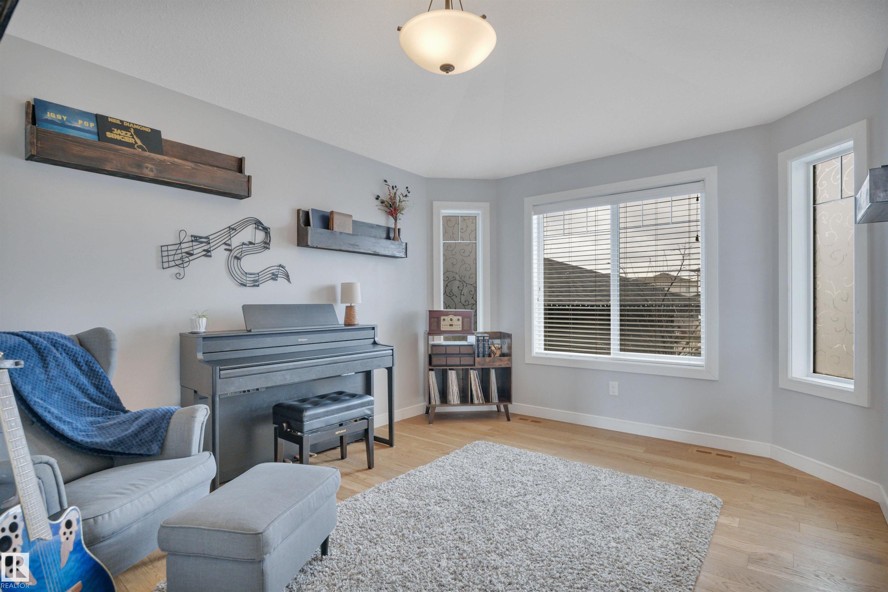 Photo 19 at 552 Reynalds Wynd, Robinson, Leduc