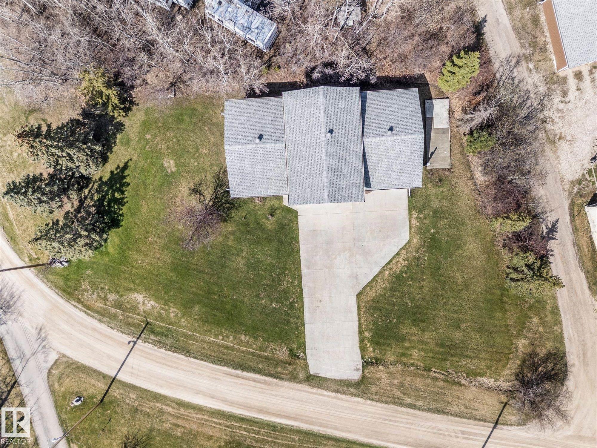 Photo 7 at 21 - 53113 Rge Road 44, Ascot Beach, Rural Parkland County