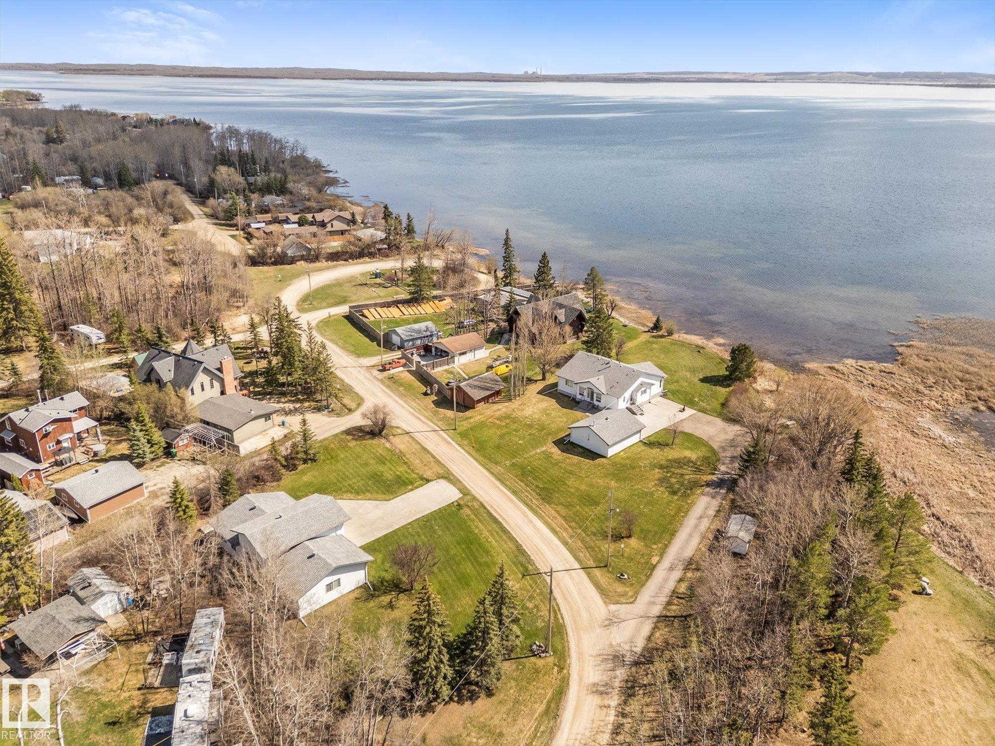 Photo 9 at 21 - 53113 Rge Road 44, Ascot Beach, Rural Parkland County