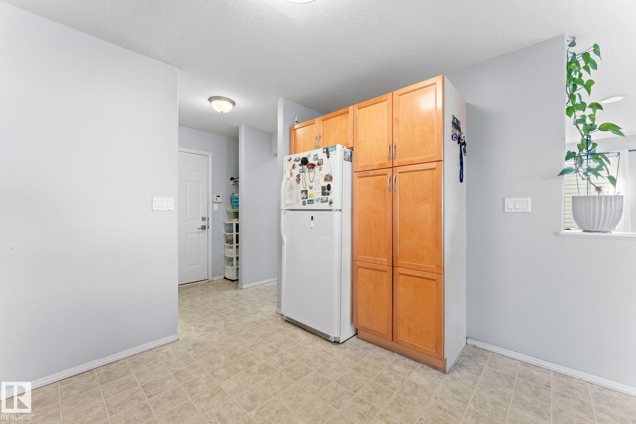 https://zimg.paragon.ice.com/ParagonImages/Property/PM/RAE/225400833/17/0/0/cc485d91b4b527143e819c09a7a7eb97/1/f97ef068a2d8084671ad9a2ac1237ca4/225400833-56bd1a7c-2751-4007-89fc-48a5a2f778f7.JPG