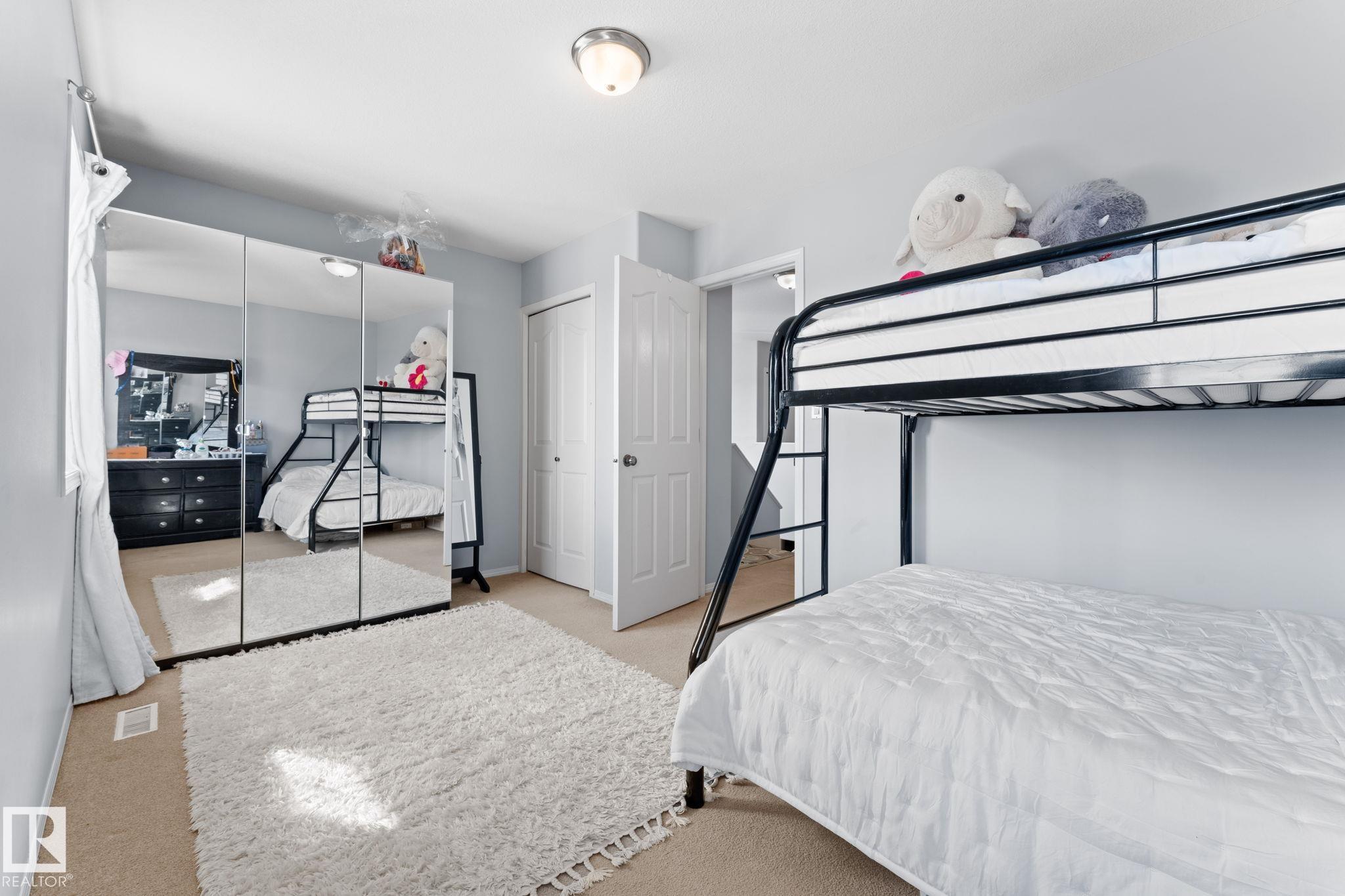 https://zimg.paragon.ice.com/ParagonImages/Property/PM/RAE/225400833/22/0/0/31ab05c1201db7c1cfcccf578035c65a/1/f97ef068a2d8084671ad9a2ac1237ca4/225400833-1c117ee5-f1e6-4807-9f13-9a140c97a018.JPG