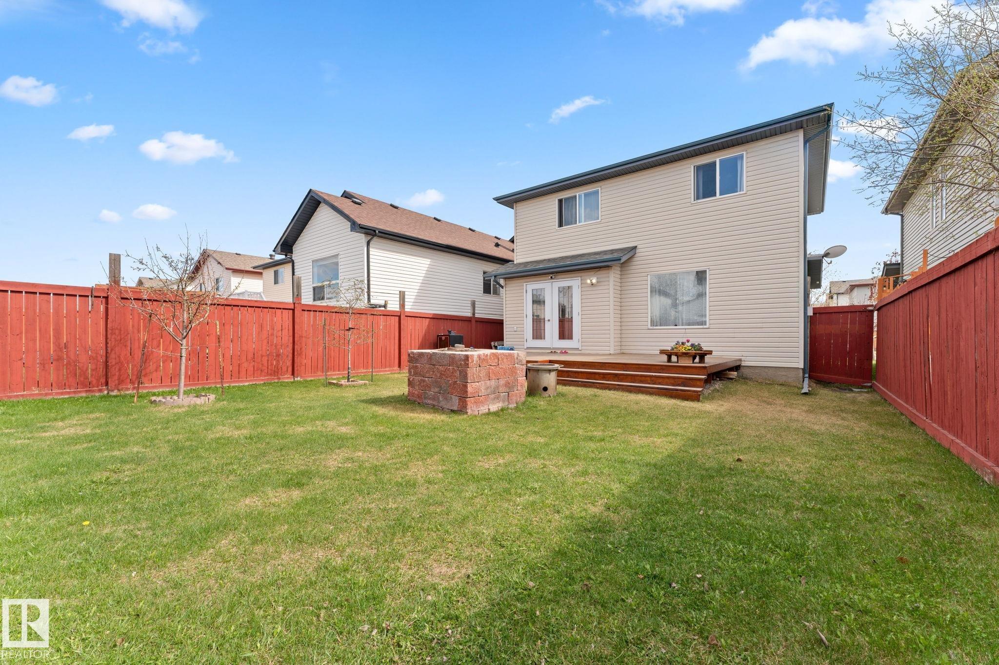 https://zimg.paragon.ice.com/ParagonImages/Property/PM/RAE/225400833/32/0/0/c55c204e55cb2051ef06cfc0cd13d502/1/f97ef068a2d8084671ad9a2ac1237ca4/225400833-b8dae06b-c854-46f3-89ca-8a0ace1370f5.JPG