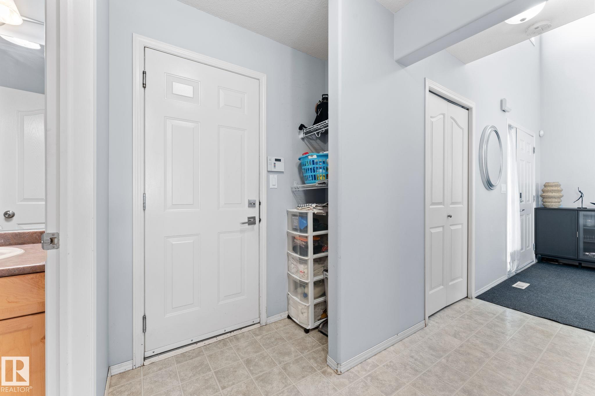 https://zimg.paragon.ice.com/ParagonImages/Property/PM/RAE/225400833/6/0/0/e60377b8bbd0a1ec44aa766d6e806fe4/1/f97ef068a2d8084671ad9a2ac1237ca4/225400833-bab417d8-07f2-4baa-bfe3-4e2ea6f31963.JPG