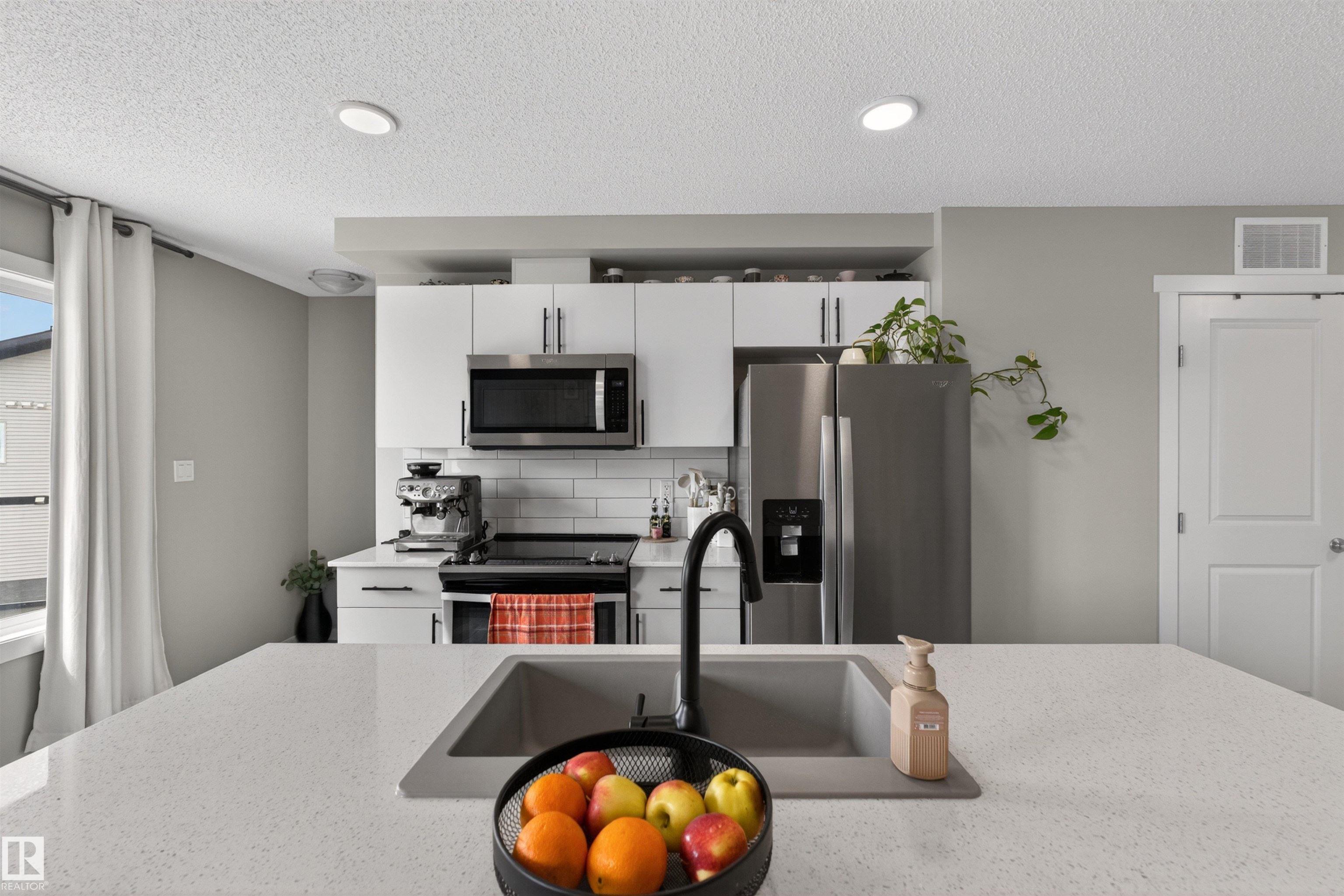 Photo 11 at 45 - 1203 163 Street SW, Glenridding Heights, Edmonton