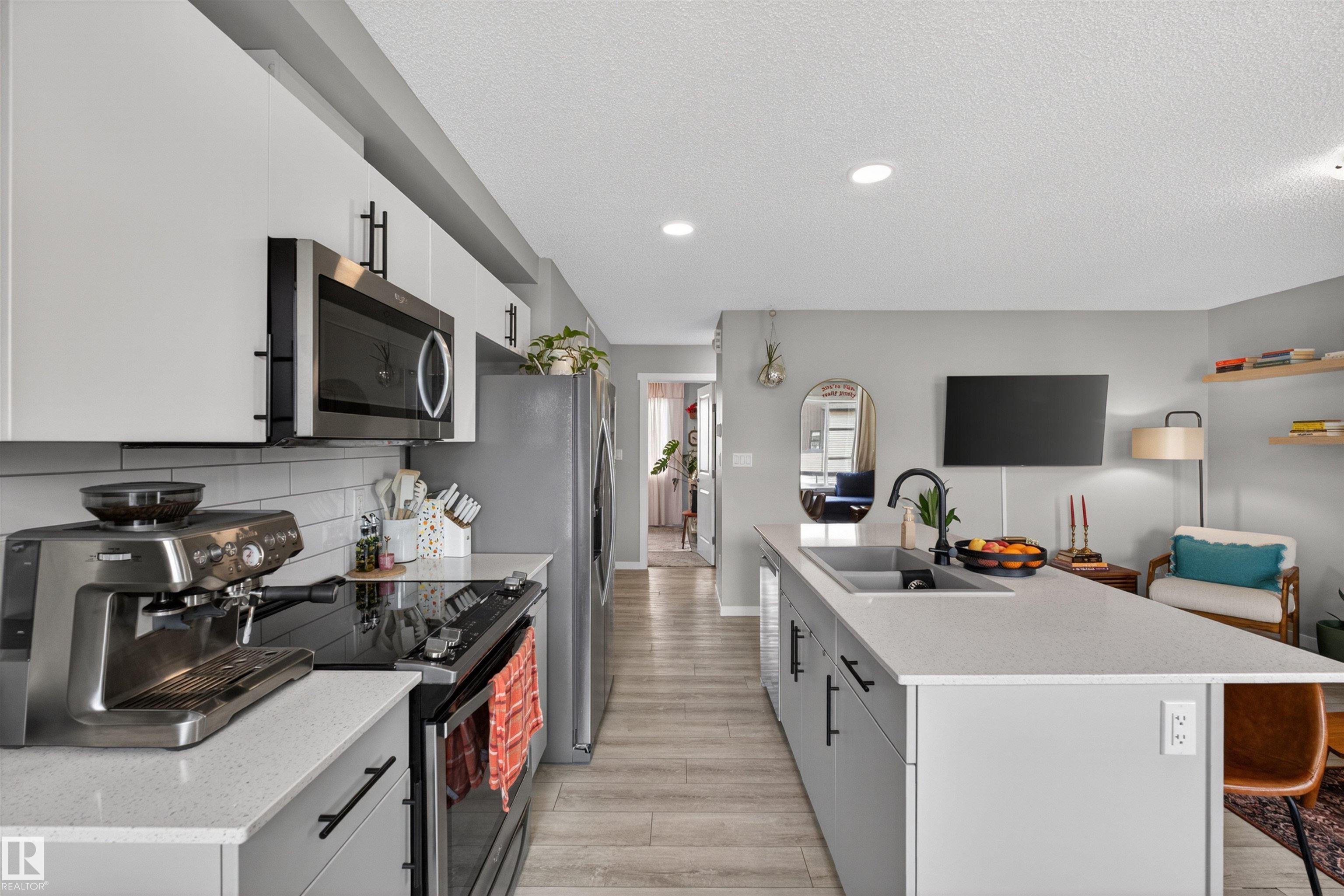 Photo 9 at 45 - 1203 163 Street SW, Glenridding Heights, Edmonton