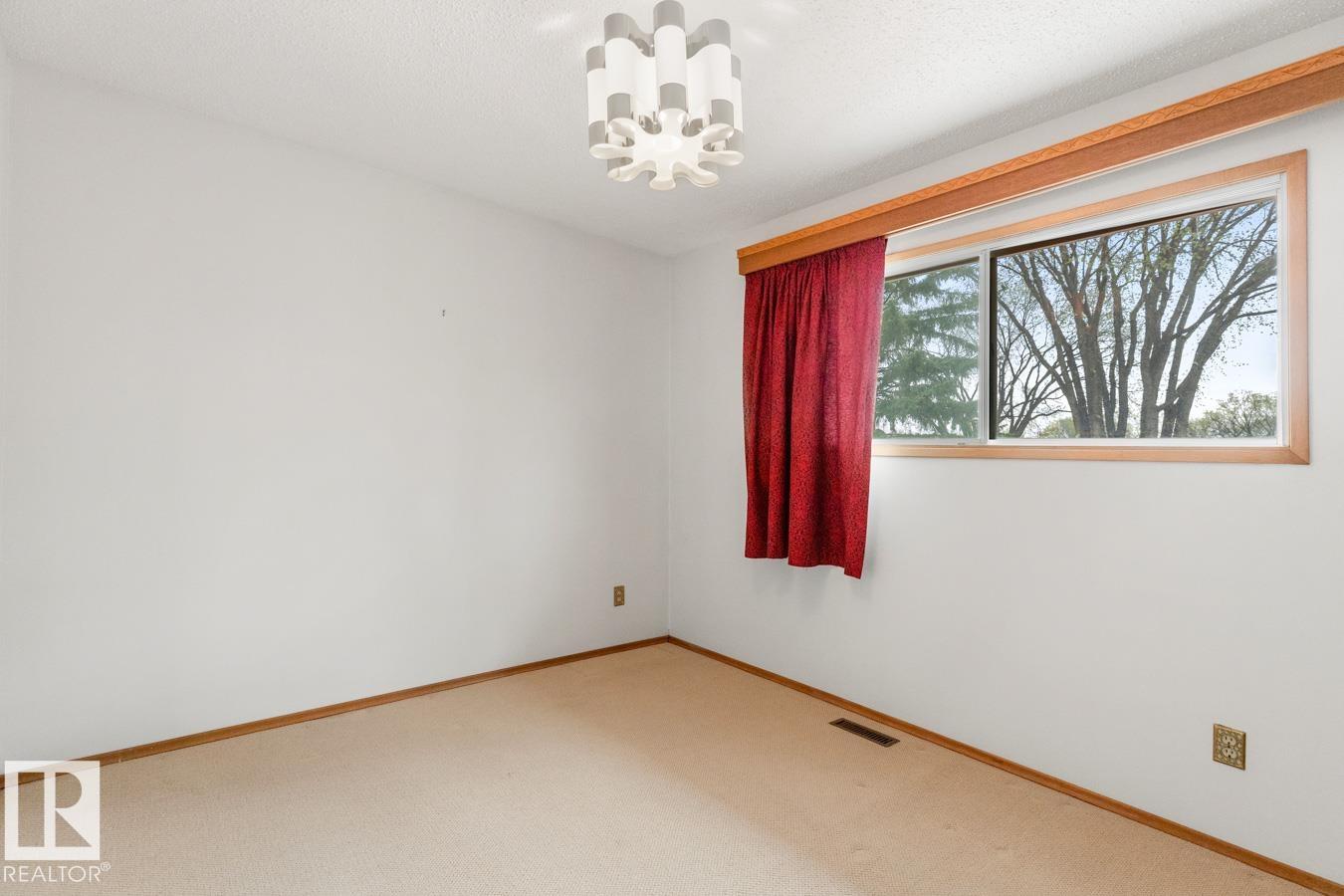 Photo 24 at 10314 82 Street NW, Forest Heights, Edmonton