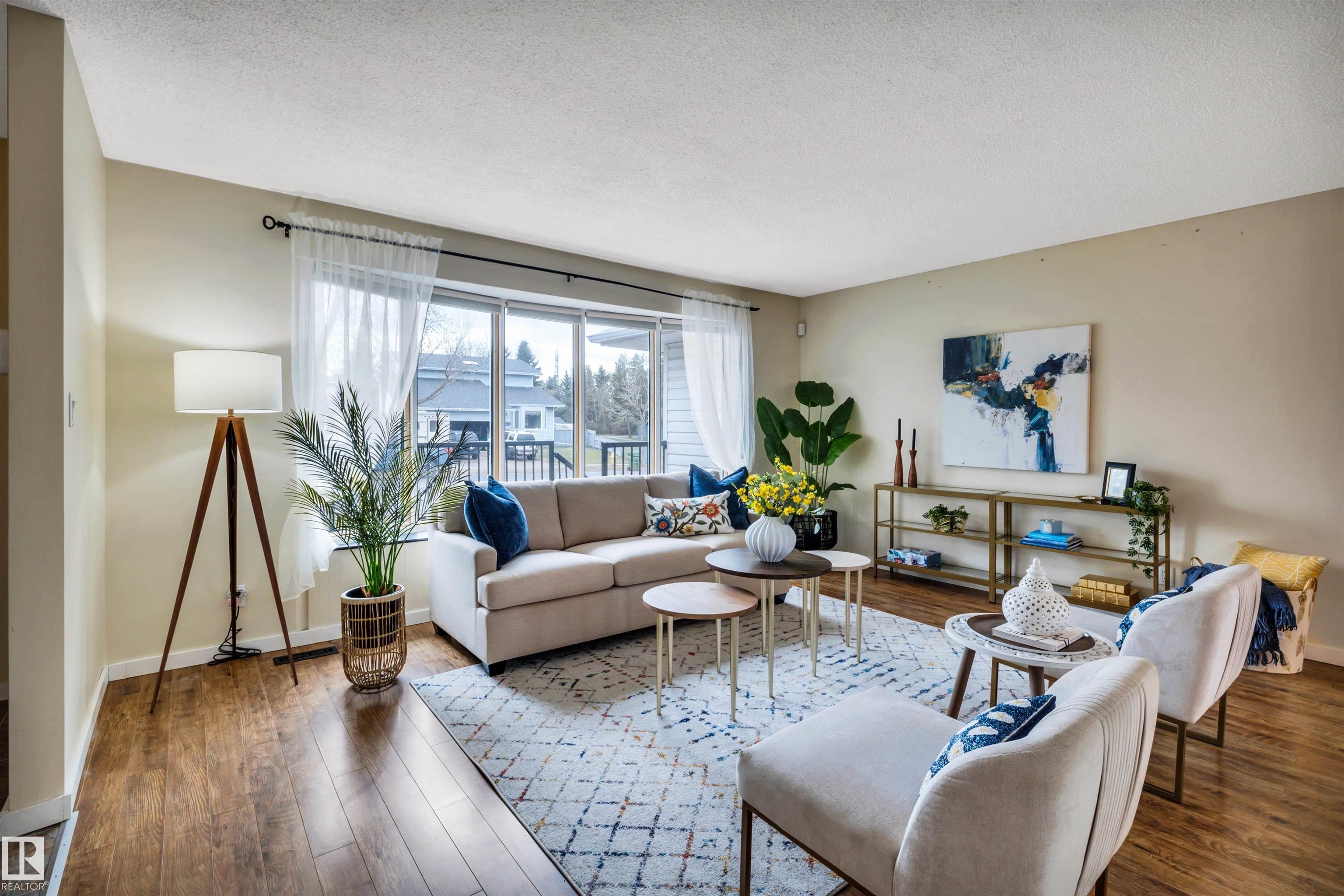 96 Arlington Drive, Akinsdale, St. Albert