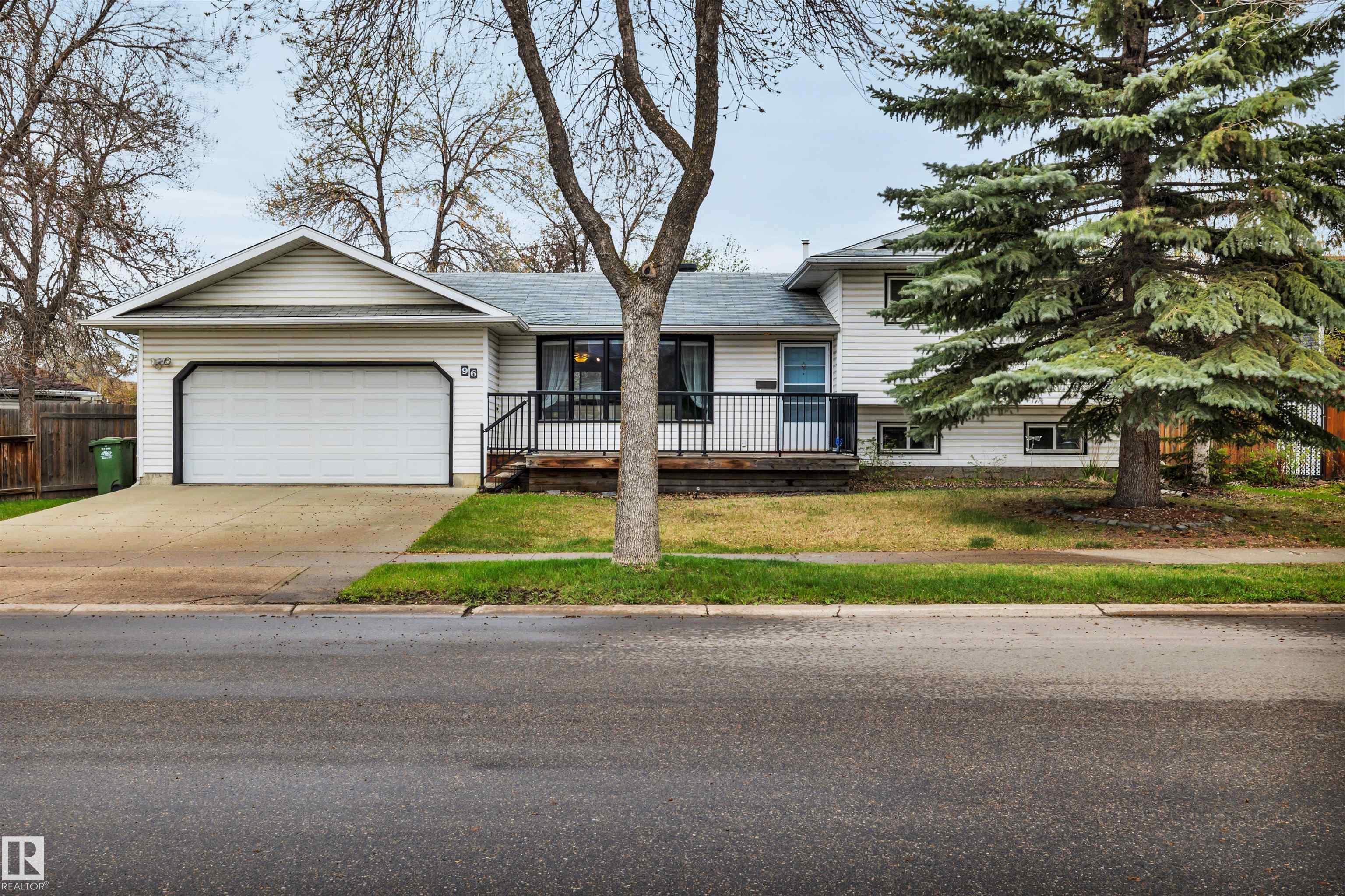 96 Arlington Drive, Akinsdale, St. Albert