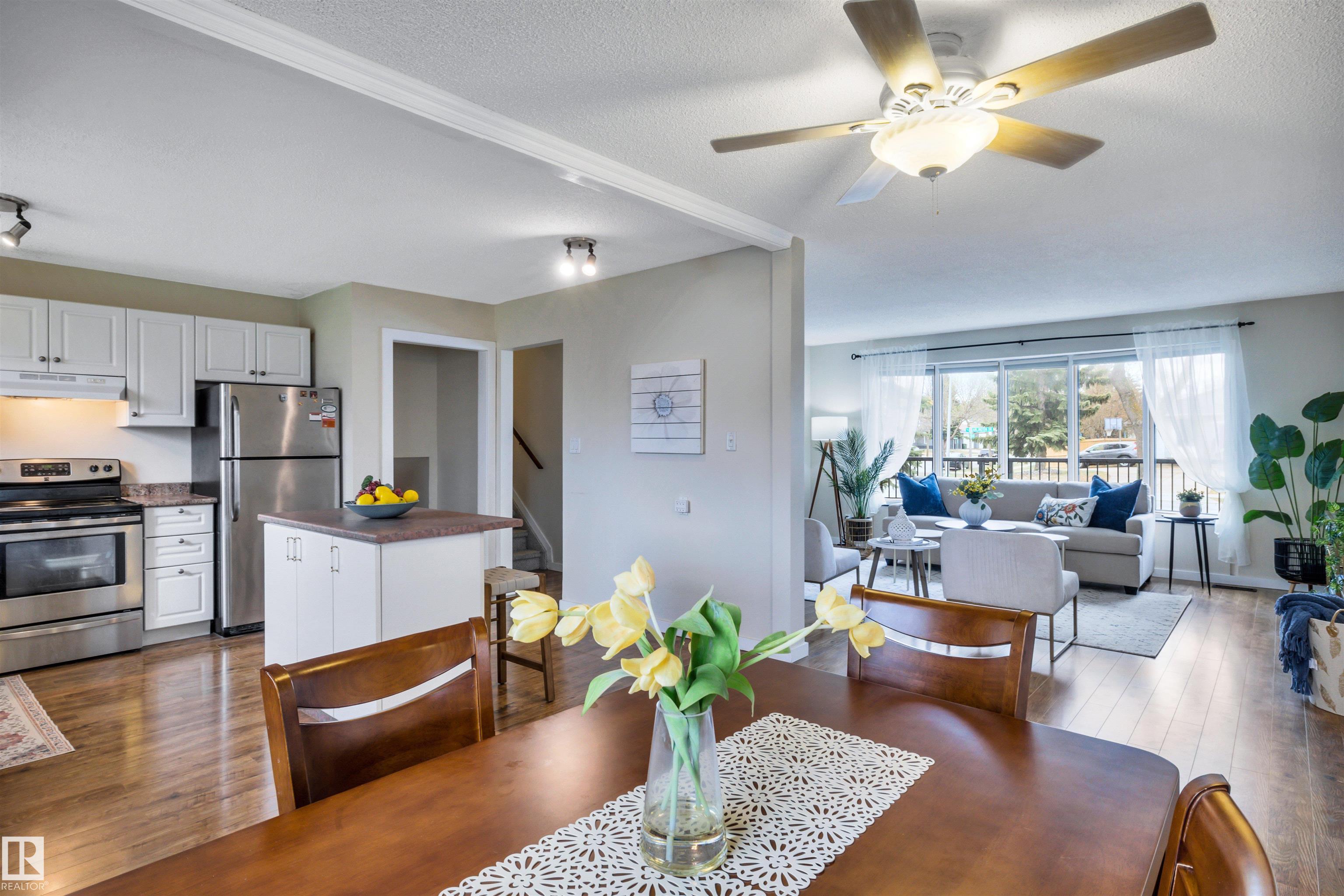 Photo 11 at 96 Arlington Drive, Akinsdale, St. Albert