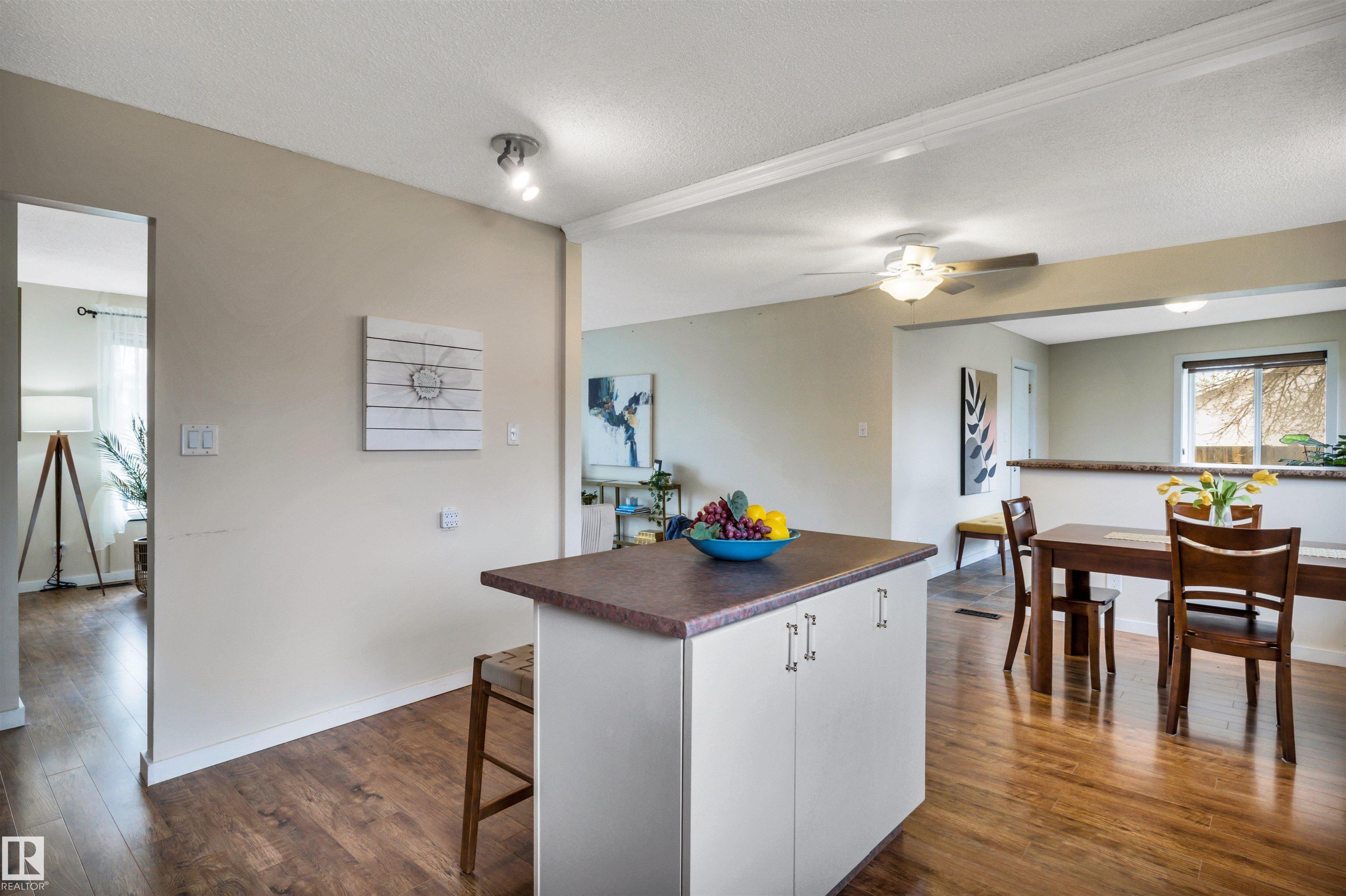 Photo 15 at 96 Arlington Drive, Akinsdale, St. Albert