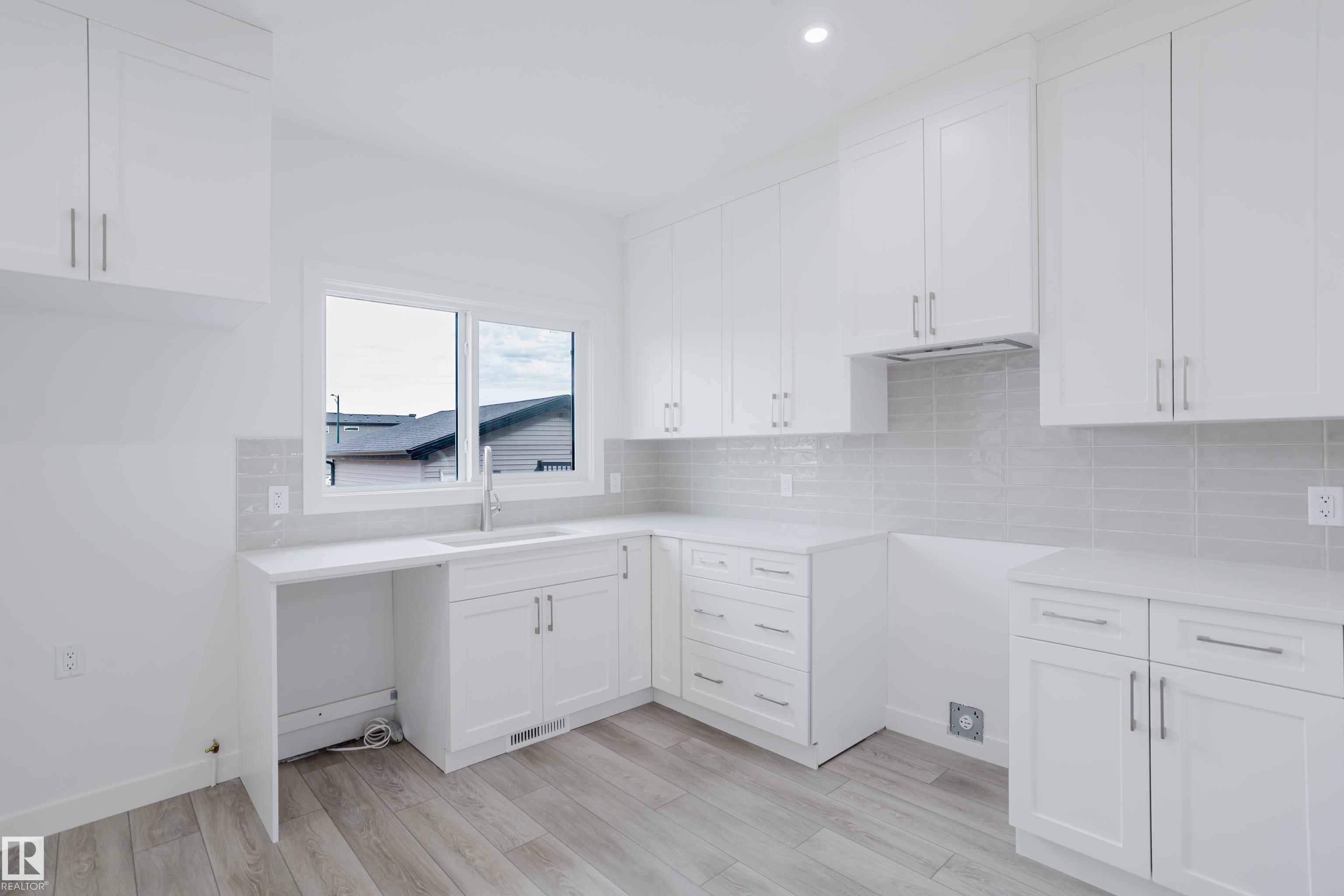 https://zimg.paragon.ice.com/ParagonImages/Property/PM/RAE/225400849/14/0/0/99ae4b8be247a1de06e4e66bec19cf01/1/ae968a03235537f332ee56ef2361ab6d/225400849-2bbb140c-bcb0-4ede-bf1b-2b328bd1d9d7.JPG