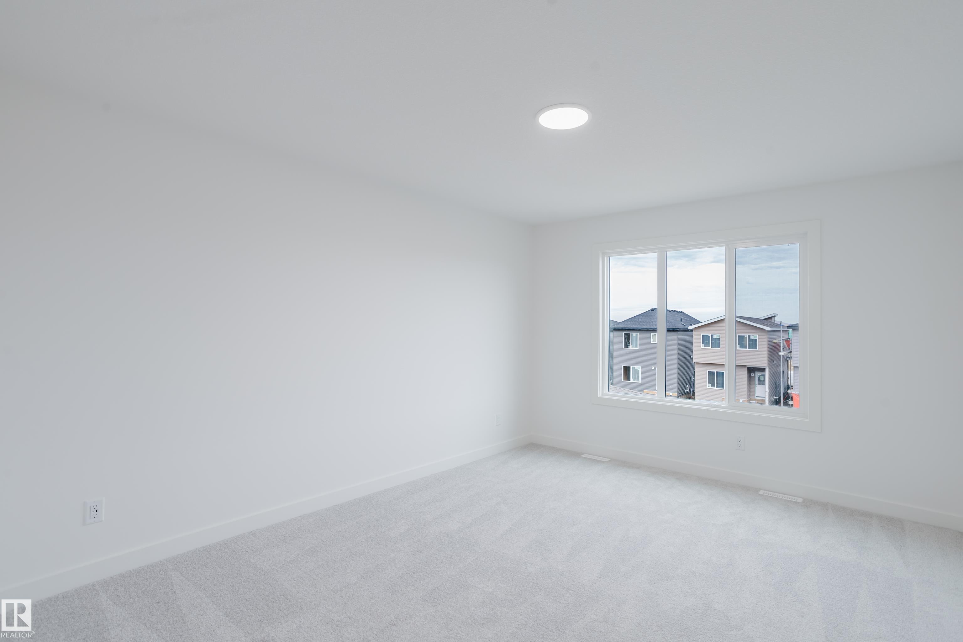 https://zimg.paragon.ice.com/ParagonImages/Property/PM/RAE/225400849/24/0/0/a6836831c4af34998328dc459a78437d/1/ae968a03235537f332ee56ef2361ab6d/225400849-e7df54d7-72a8-45f5-9074-10434f2161d6.JPG