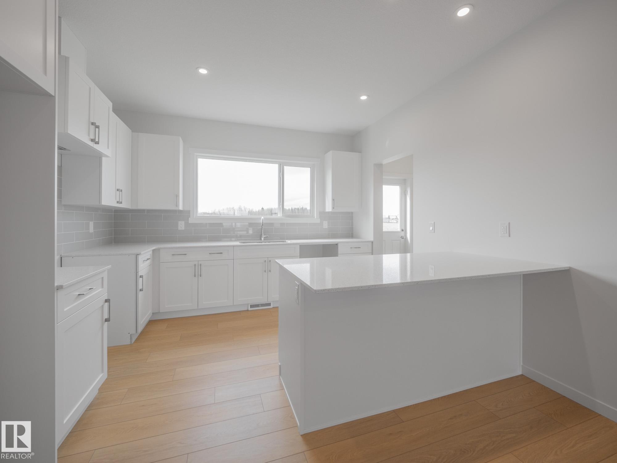 Photo 15 at 1082 Mcleod Avenue, Easton, Spruce Grove