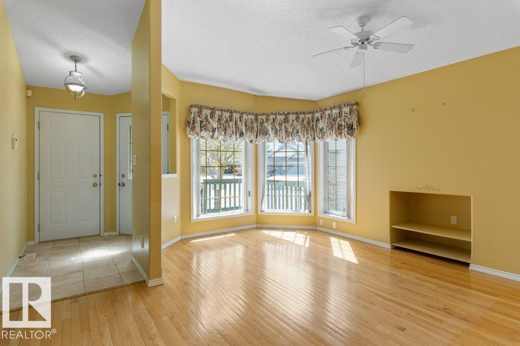 Photo 11 at 4 Alana Court, Akinsdale, St. Albert