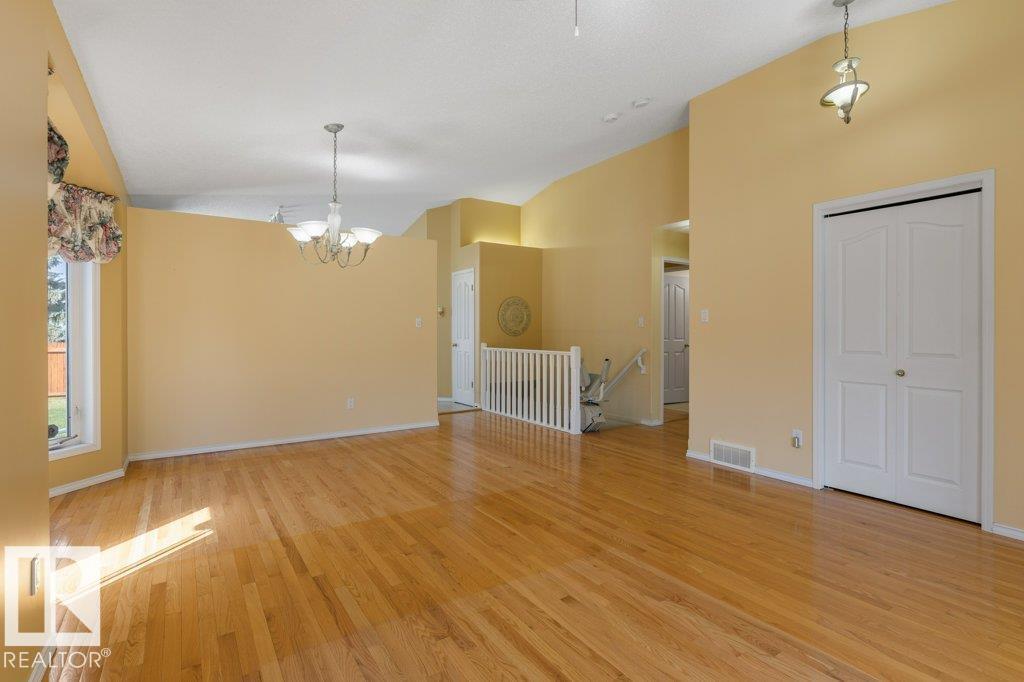 Photo 12 at 4 Alana Court, Akinsdale, St. Albert